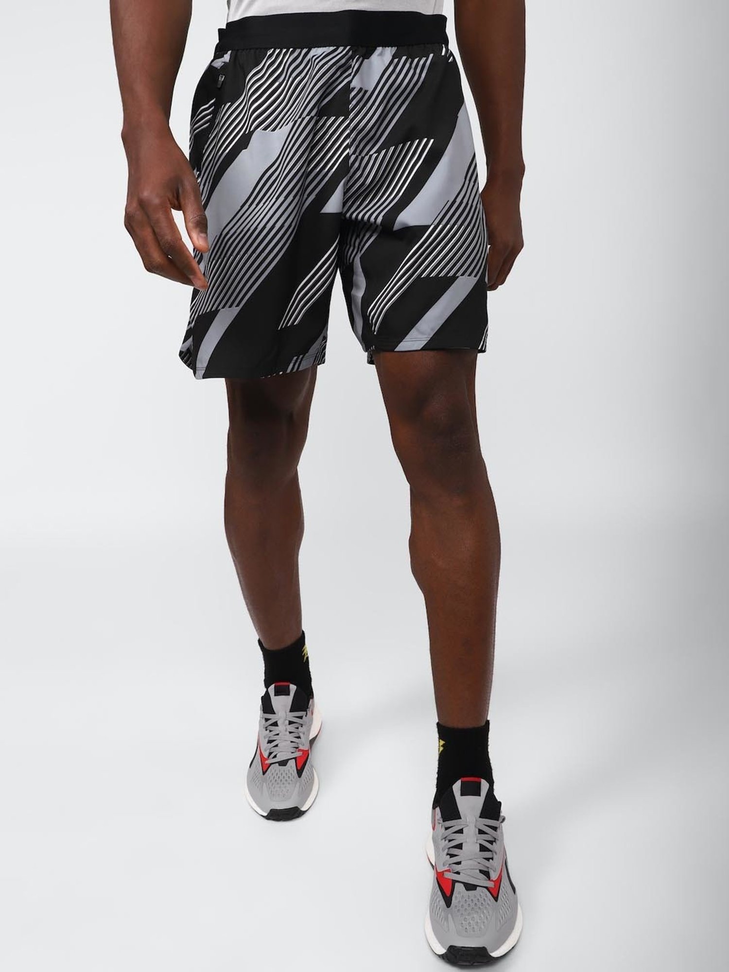 Reebok Black Regular Fit Printed Sports Shorts