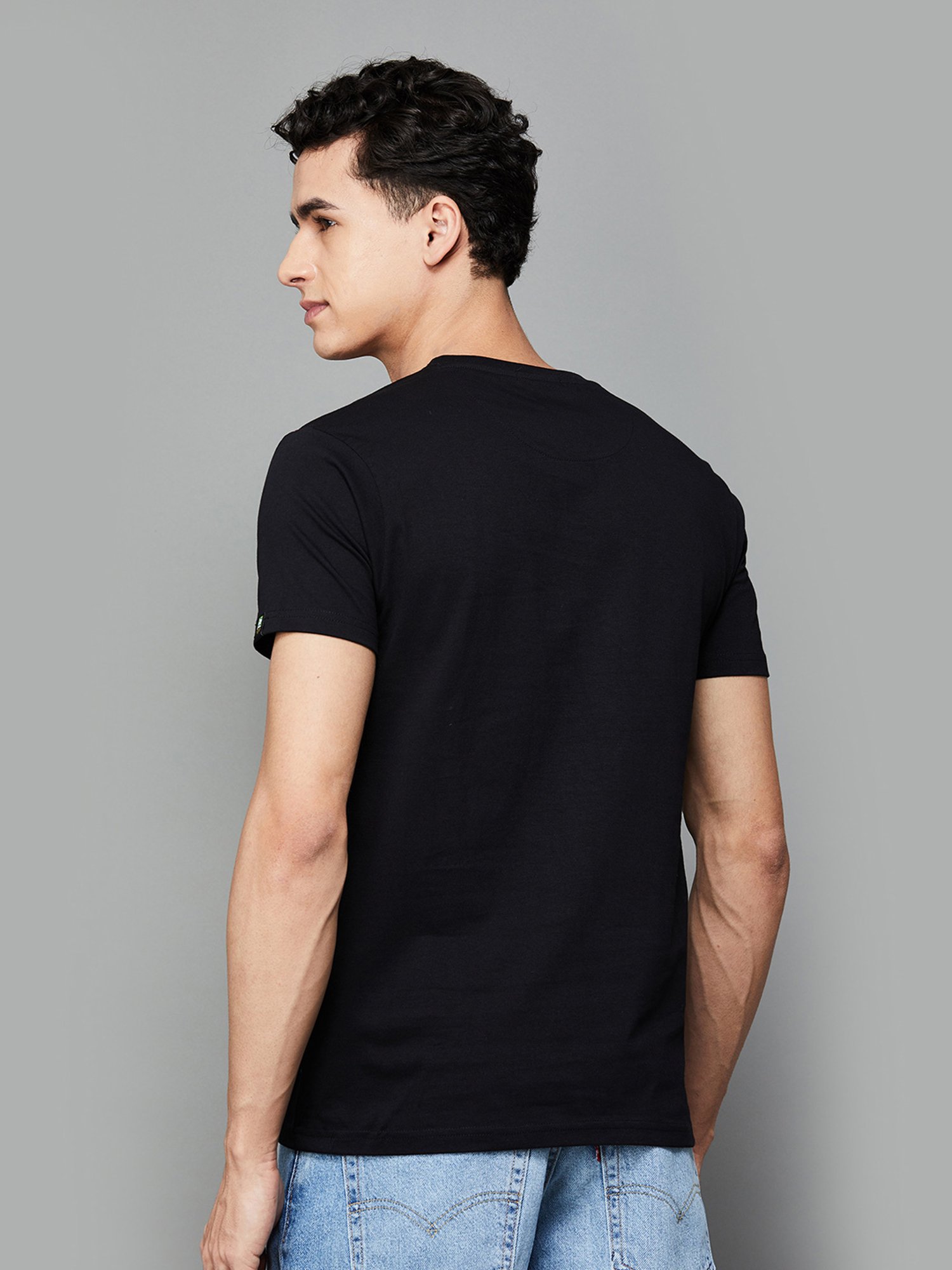 Forca by Lifestyle Black Regular Fit Graphic Print Crew T-Shirt