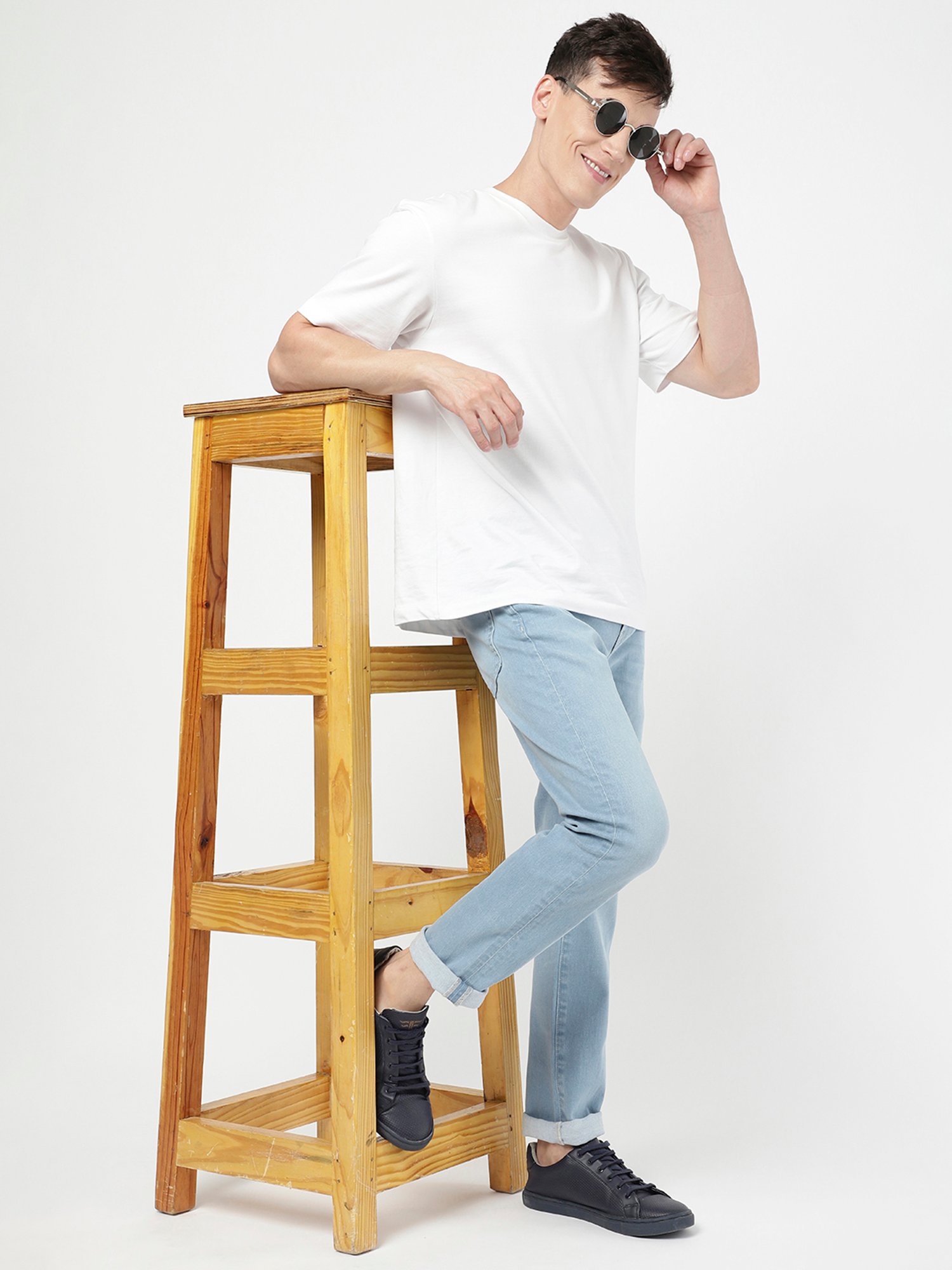 Passion Light Blue Comfort Fit Lightly Washed Jeans