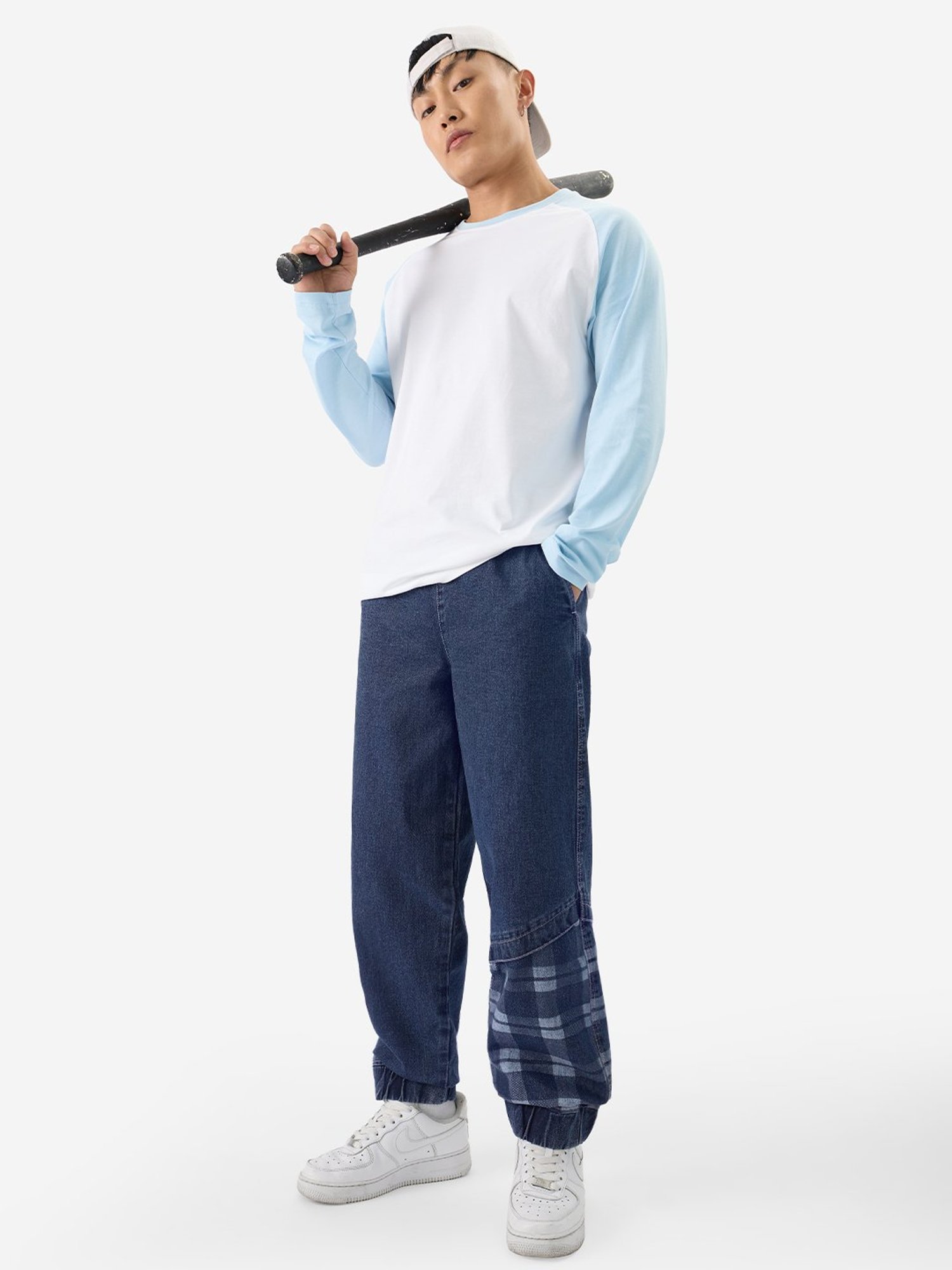 The Souled Store Originals Blue Relaxed Fit Lightly Washed Denim Jogger Jeans