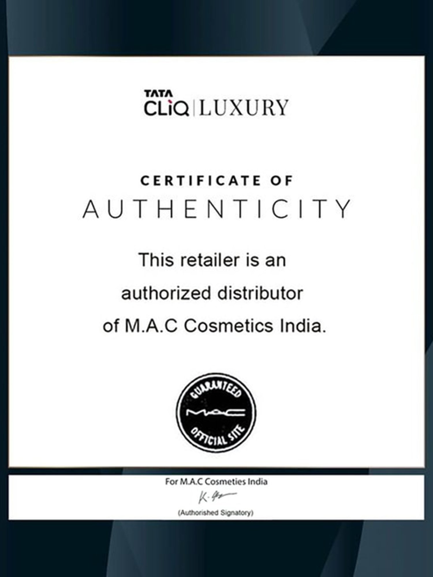 M.A.C Powder Kiss Liquid Lip Color Make Love To The Camera - 5 ml