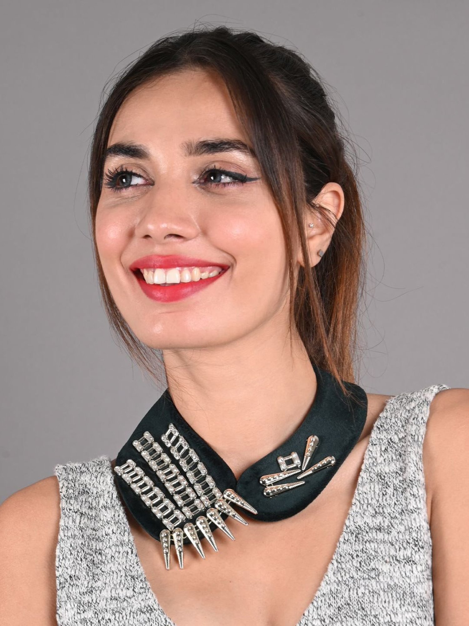 Odette Green Fabric Embellished Collar