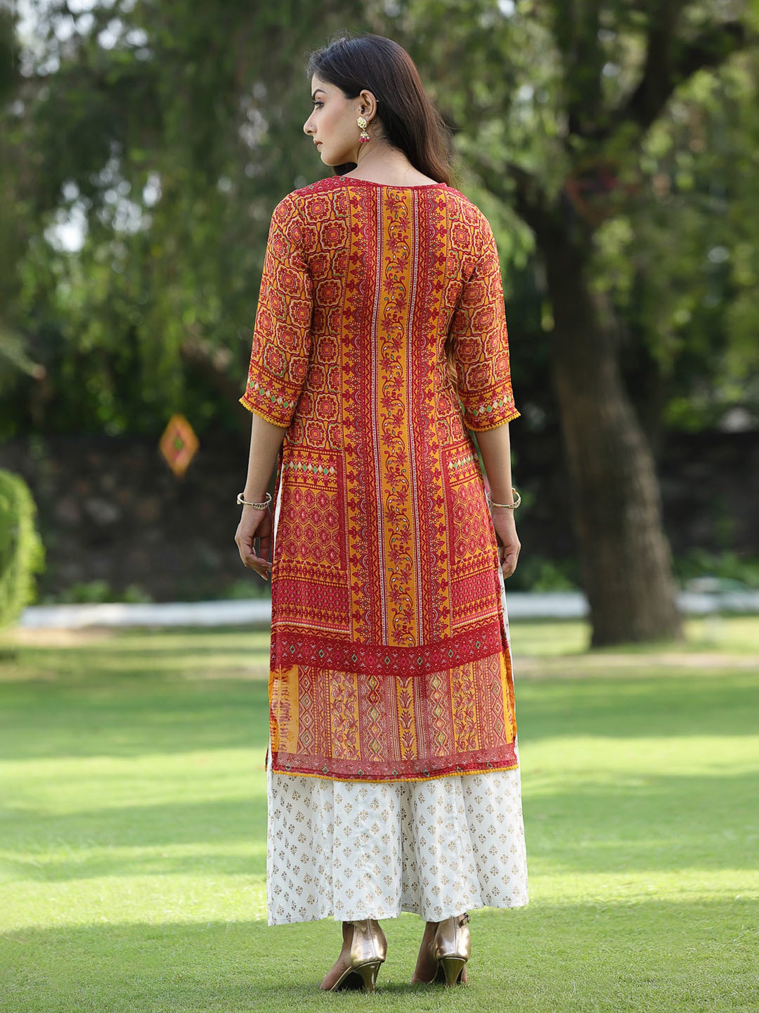 Saffron Threads Black Printed Straight Kurta