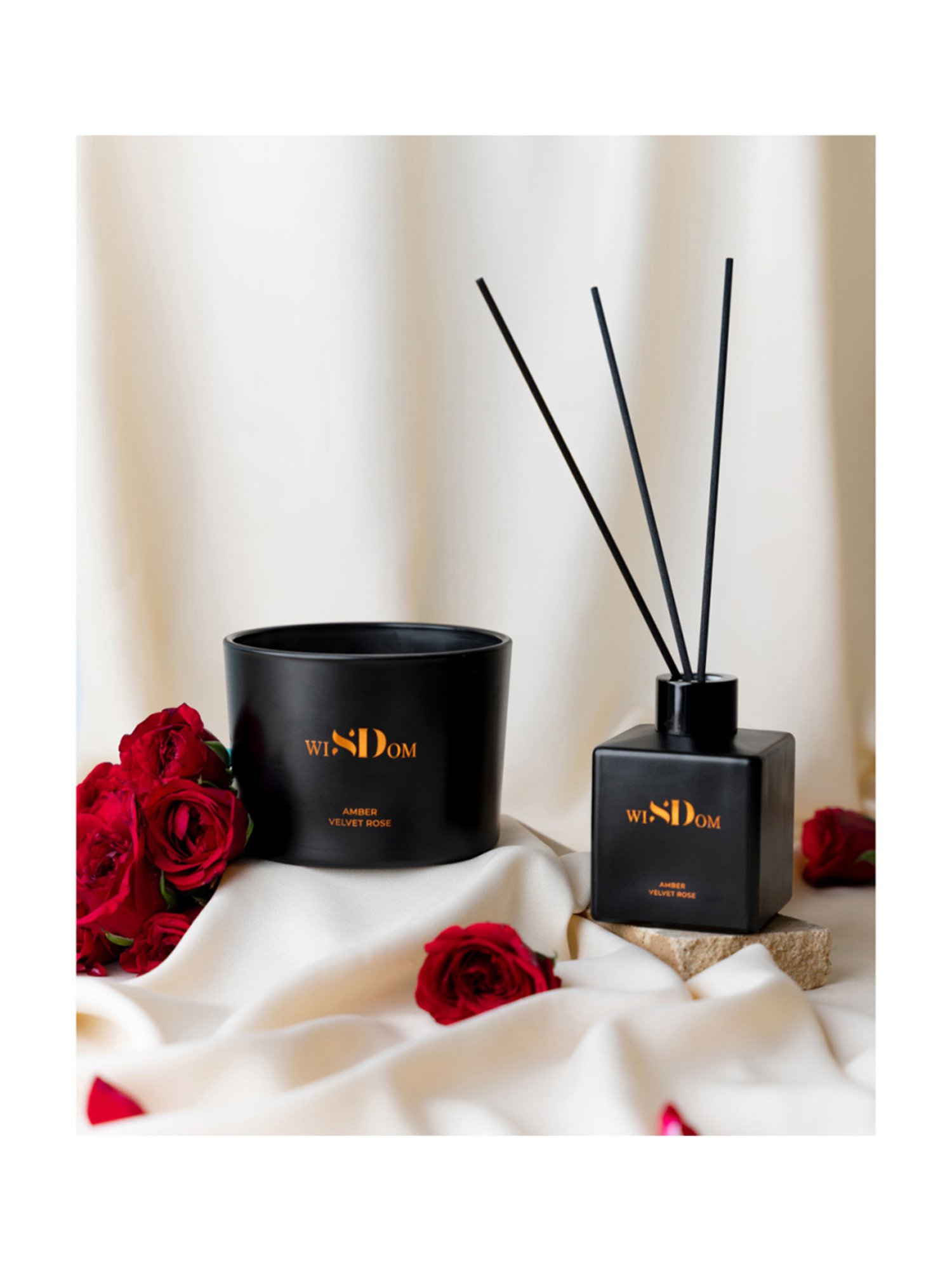 wiSDom by Sheetal Desai Amber & Velvet Rose Luxury Scented Candle - Set of 1