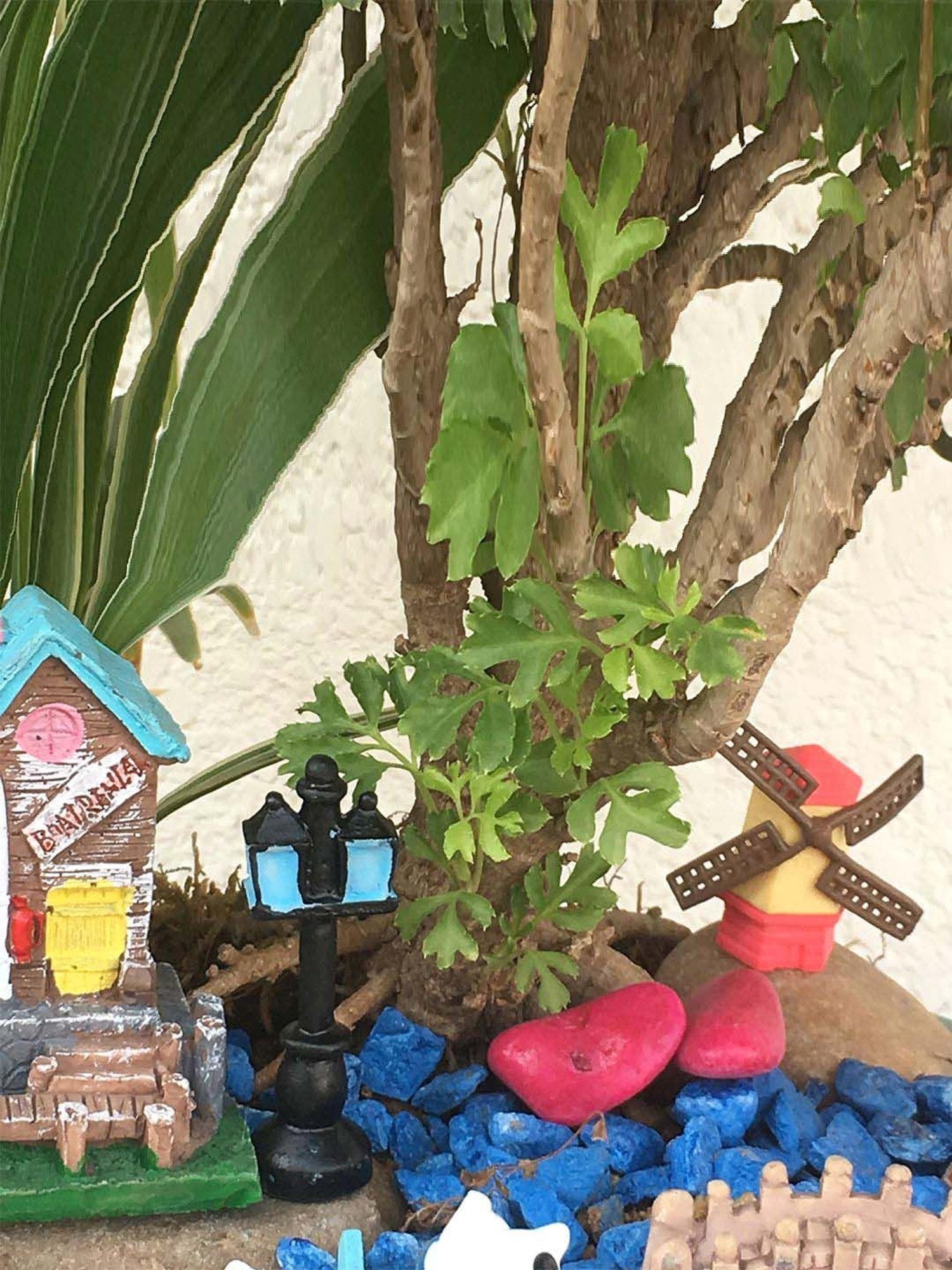 Tayhaa Yellow & Red Plastic Wind Mill Toy Showpiece - Set of 5