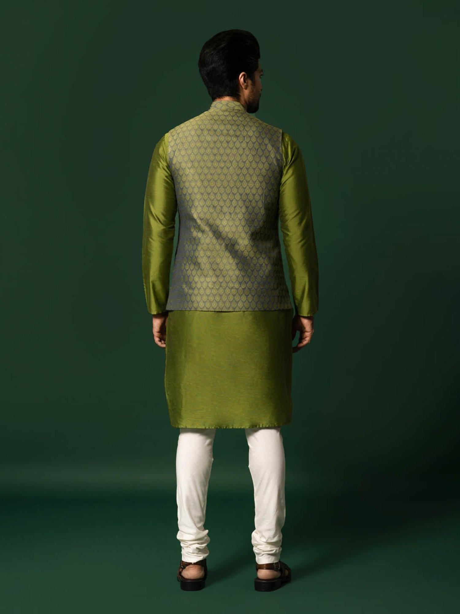 Sanwara Sea Green & White Cotton Regular Fit Chikankari Kurta Bottom Set