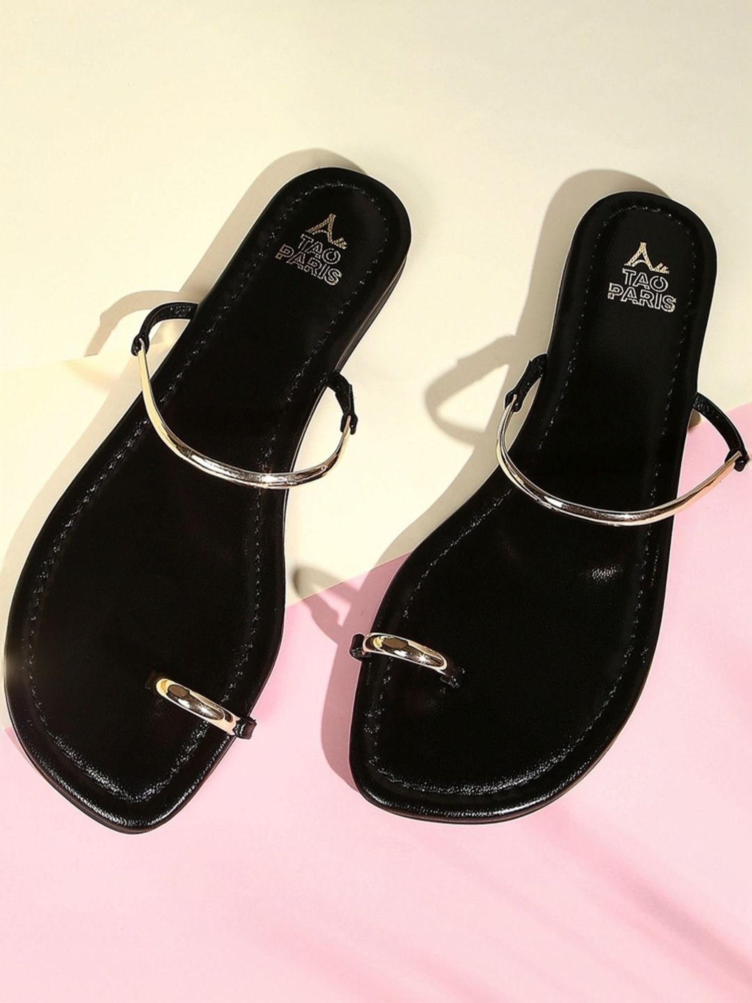 Tao Paris Women's Saylina Black Toe Ring Sandals