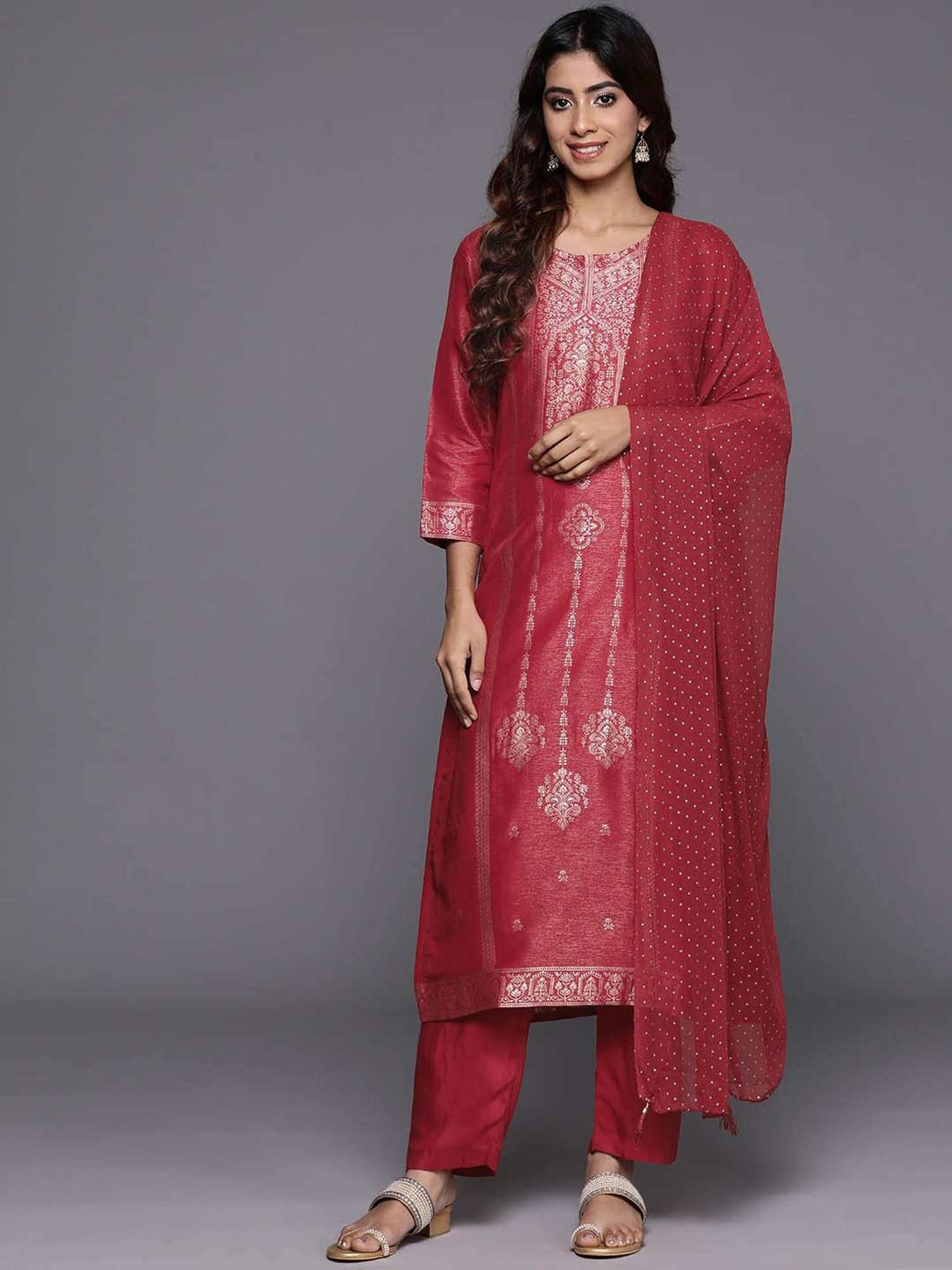 Varanga Maroon Woven Pattern Kurta Pant Set With Dupatta