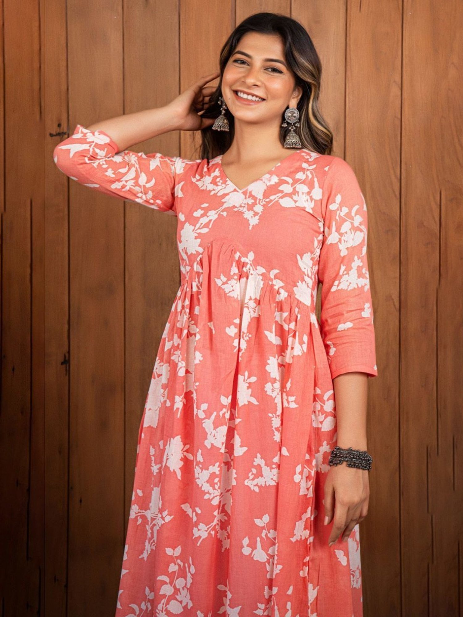 Eeshva India Coral Pink Reverse Dyed Pleated Kurta