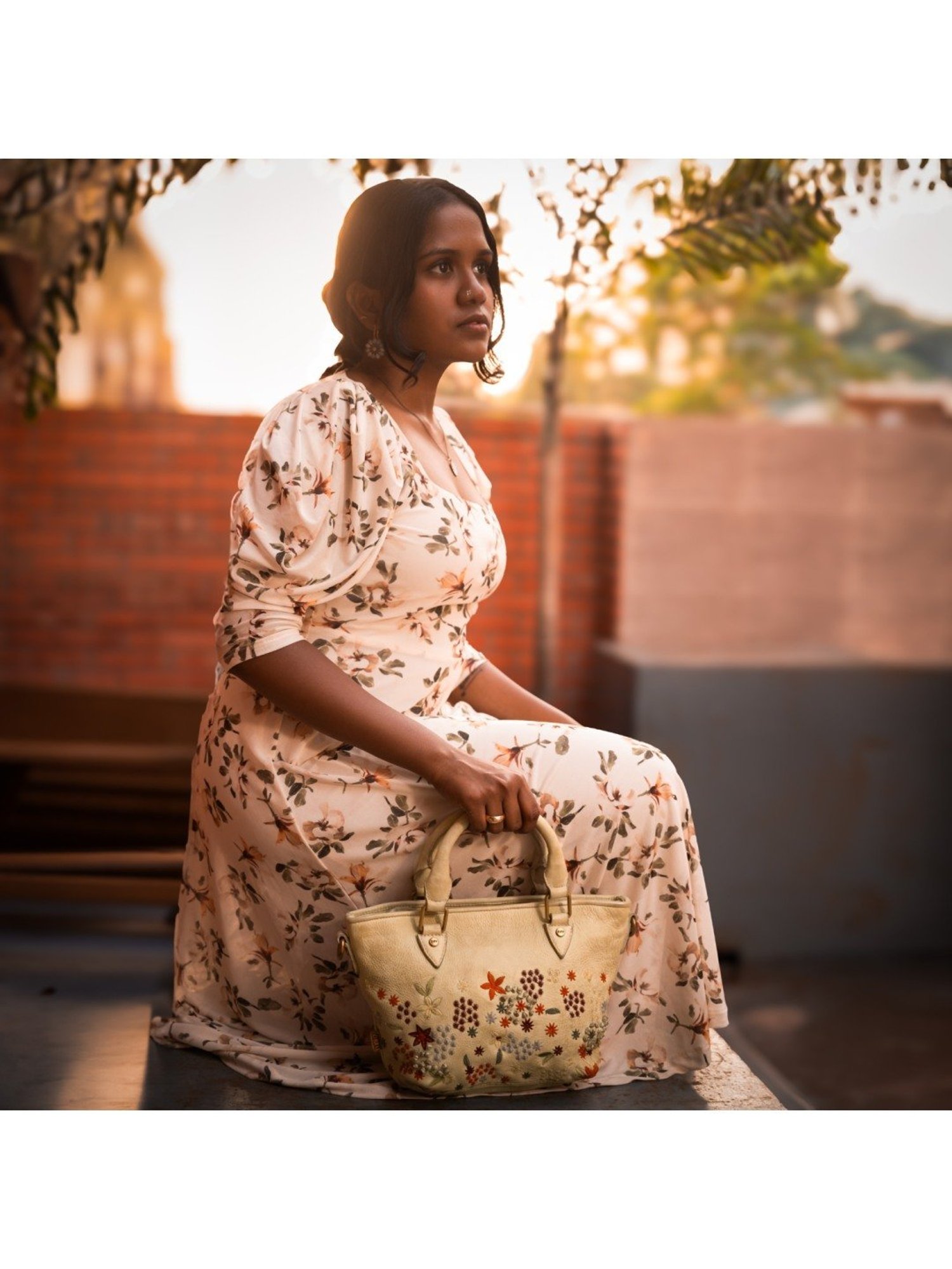 Art N Vintage Floral Bliss Green Leather Embroidered Medium Handbag