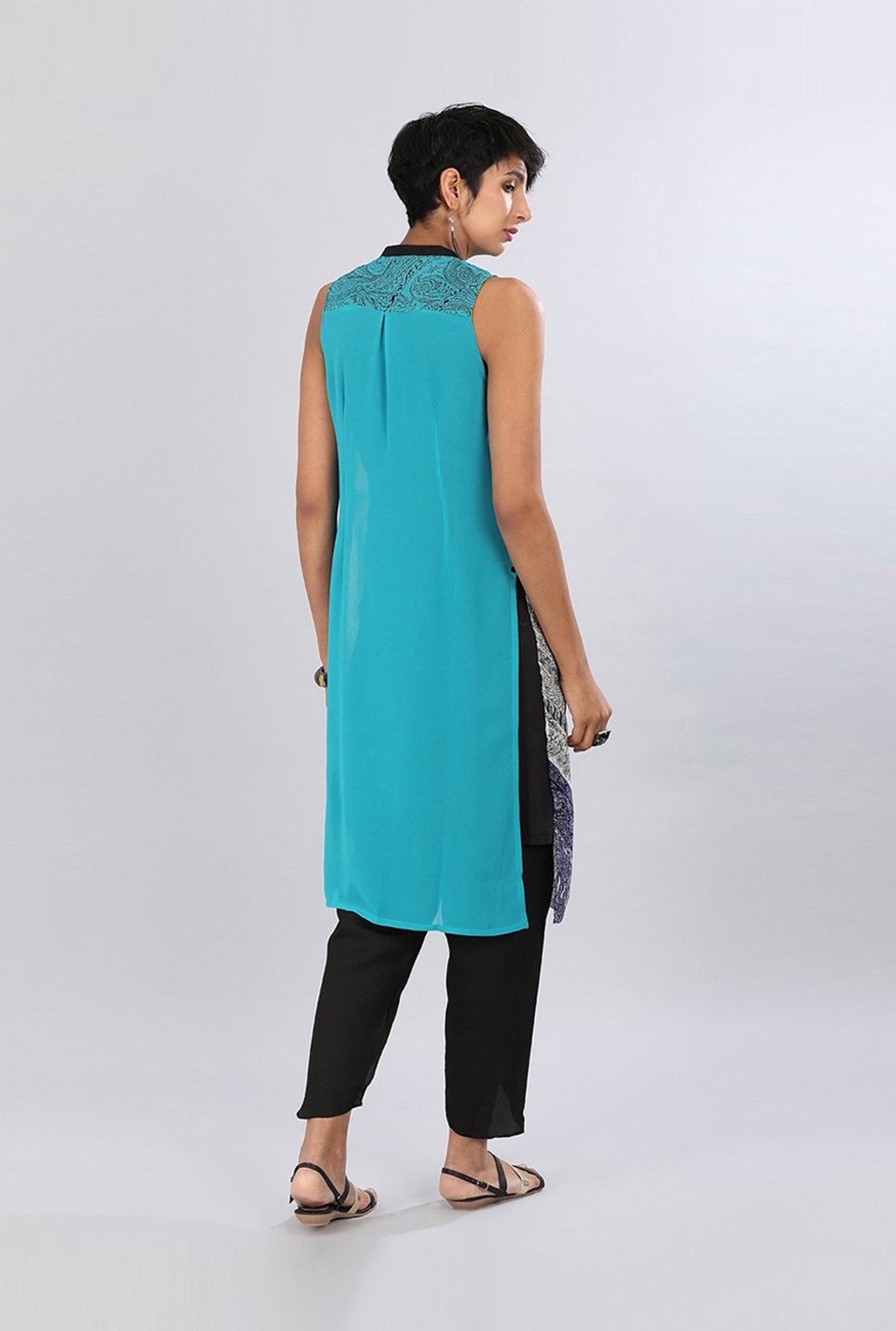 Aurelia Turquoise Printed Shrug