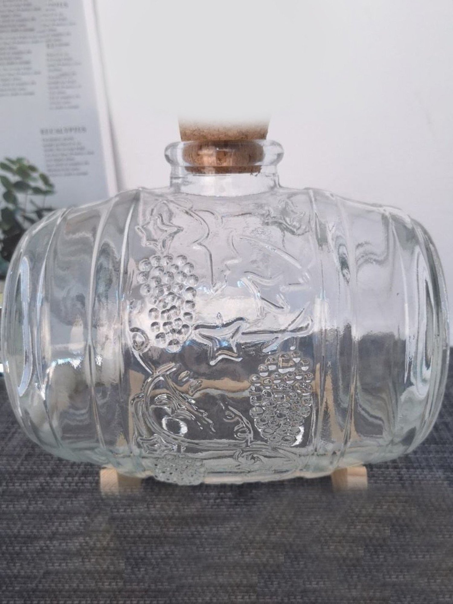 Pure Home and Living Blue Glass Decanter (0.7 L)