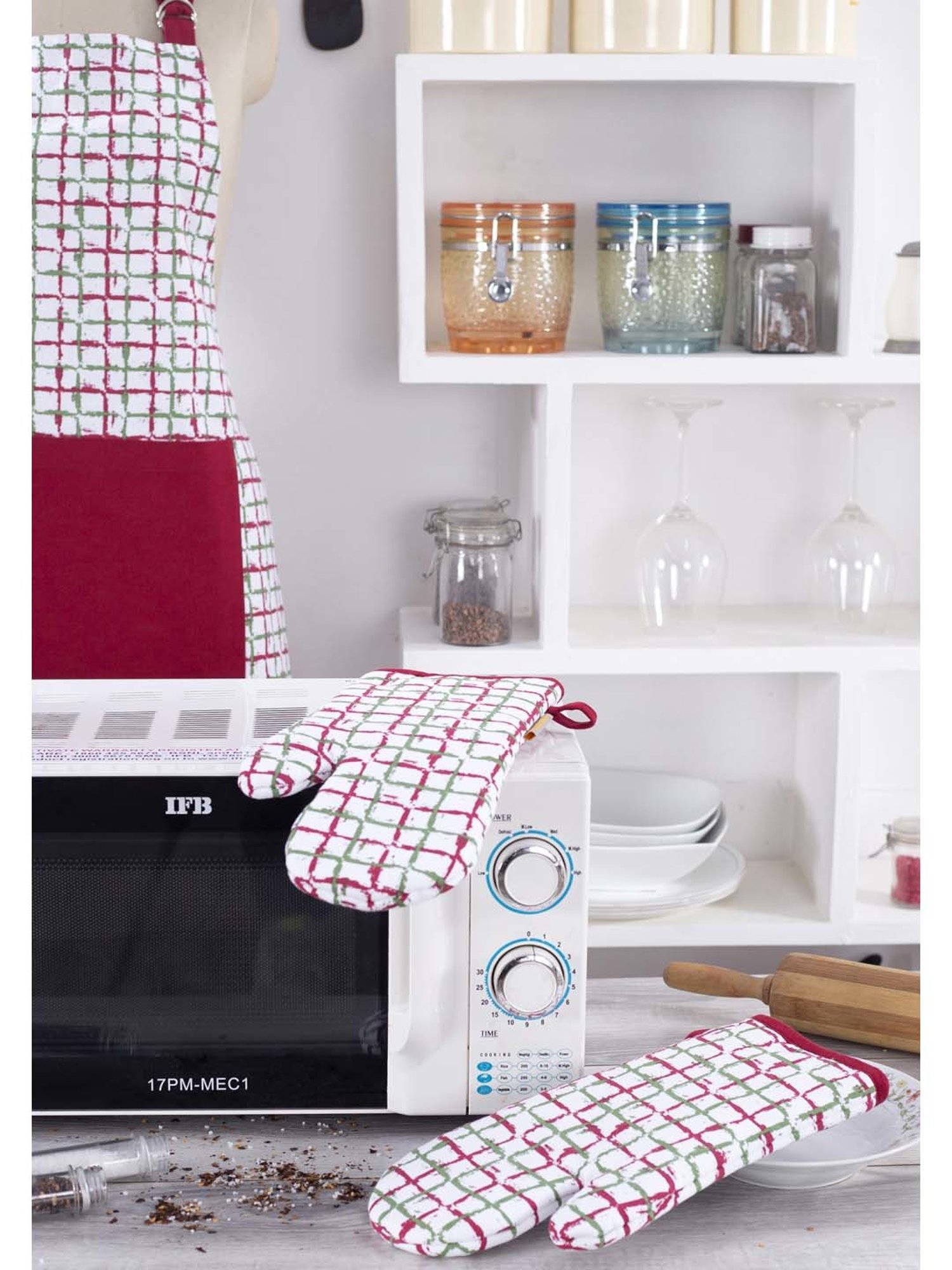 Maspar Red & Green 100% Cotton 225 GSM Oven Mitt - Set of 2