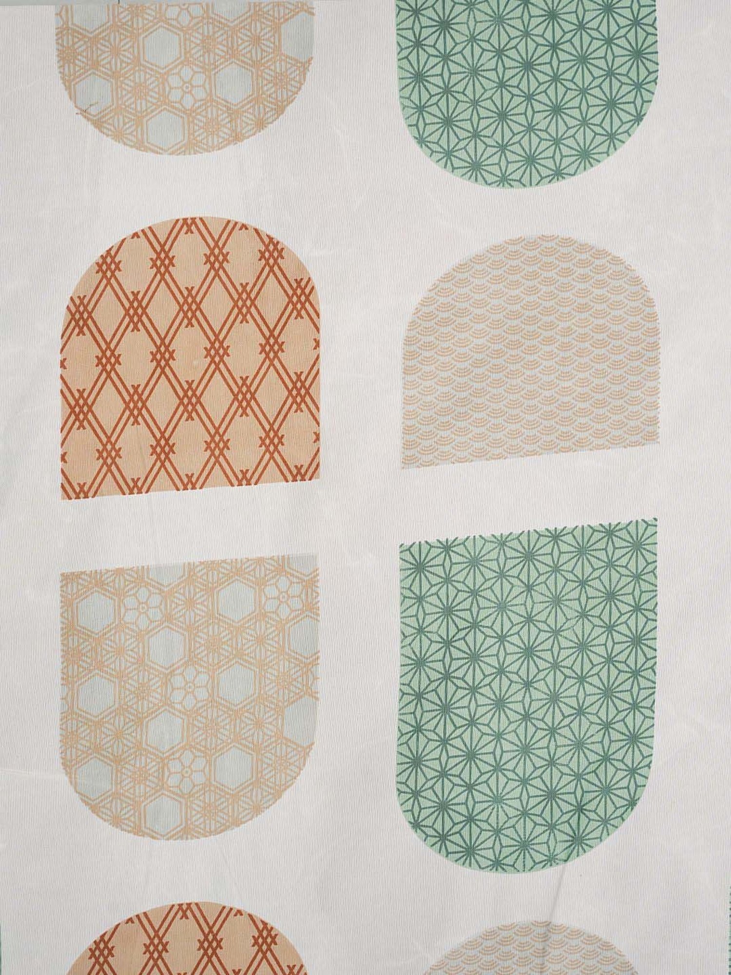 Ariana Multicolor Microfibre 140 TC Queen Bedsheet with 2 Pillow Covers