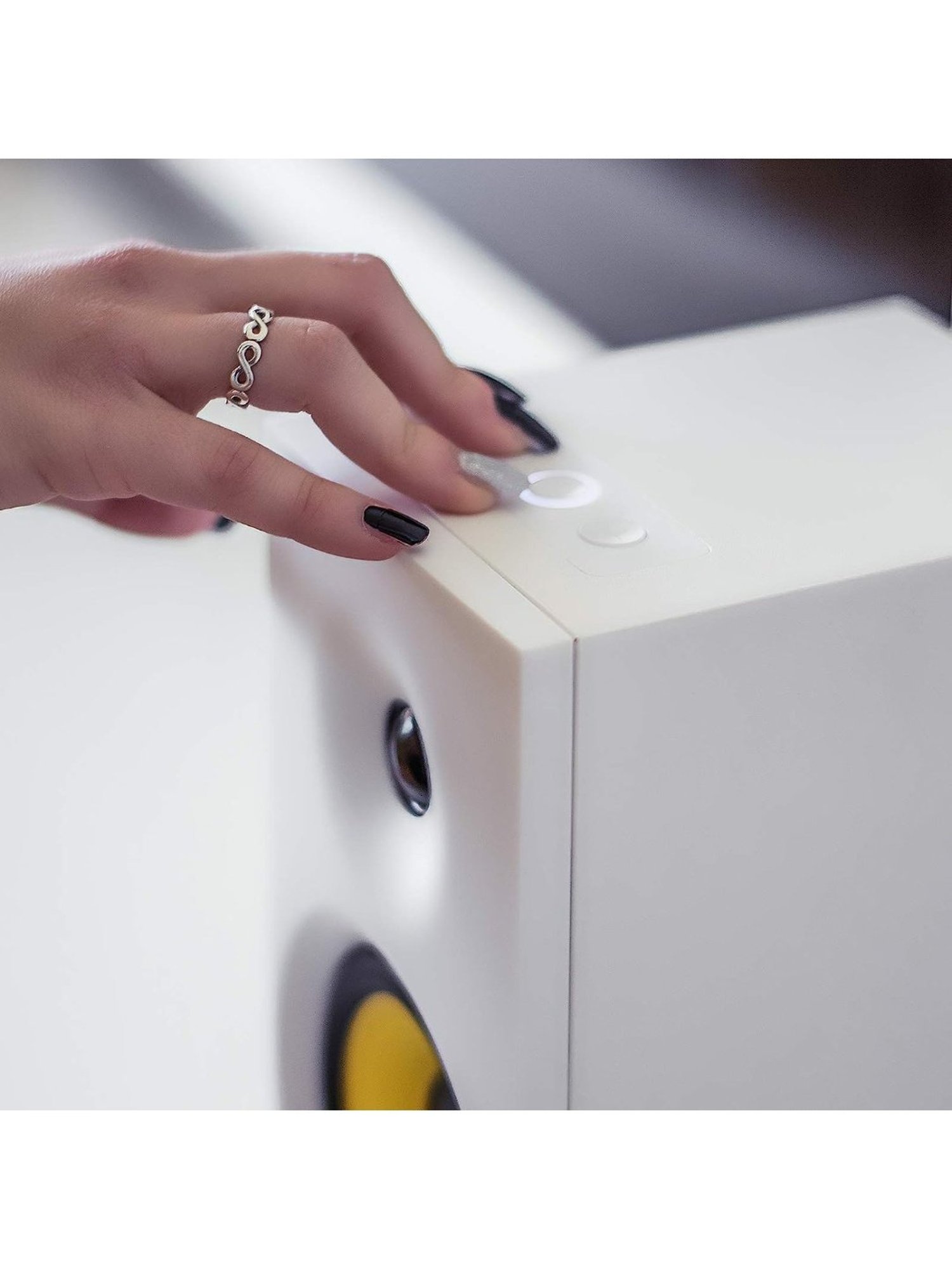 Zebronics Zeb-Warrior II 2.0 Channel 10W Speaker with RGB LED Lights (Black)