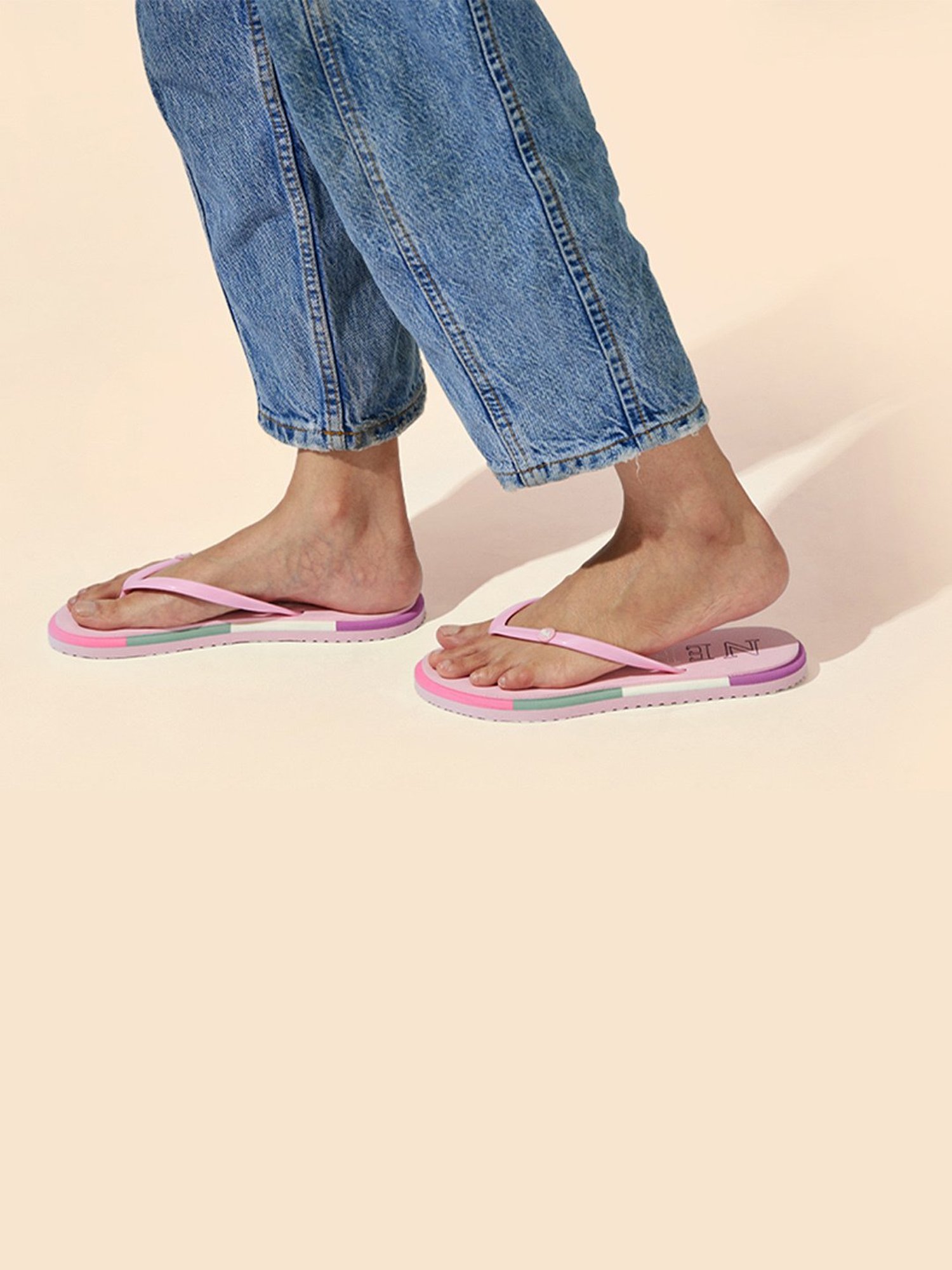 Neemans Women's Light Pink Flip Flops