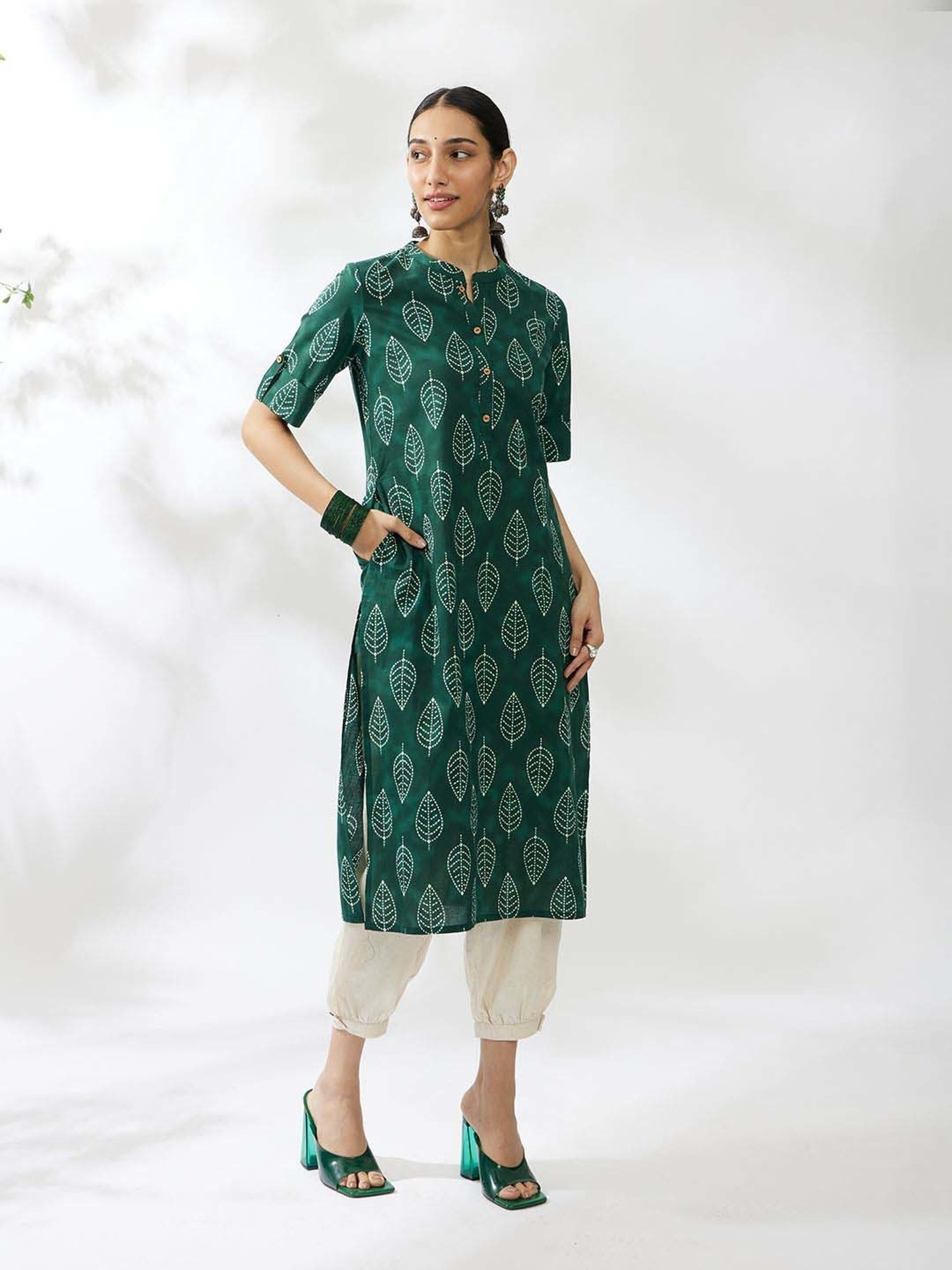 Daali Green Printed Straight Kurta