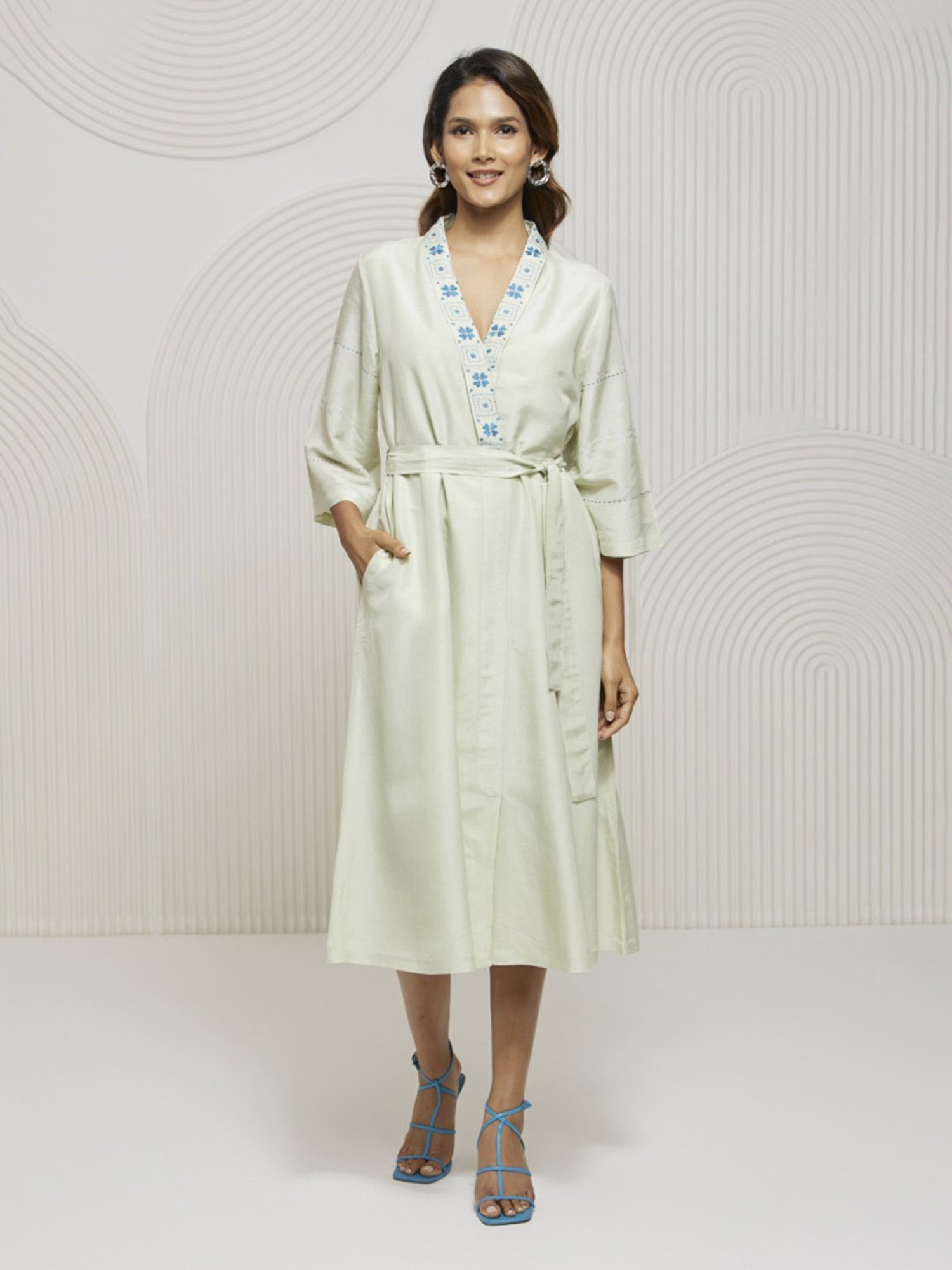 Artagai Cucumber Kimono Style Dress with Belt and Embroidery At Neck