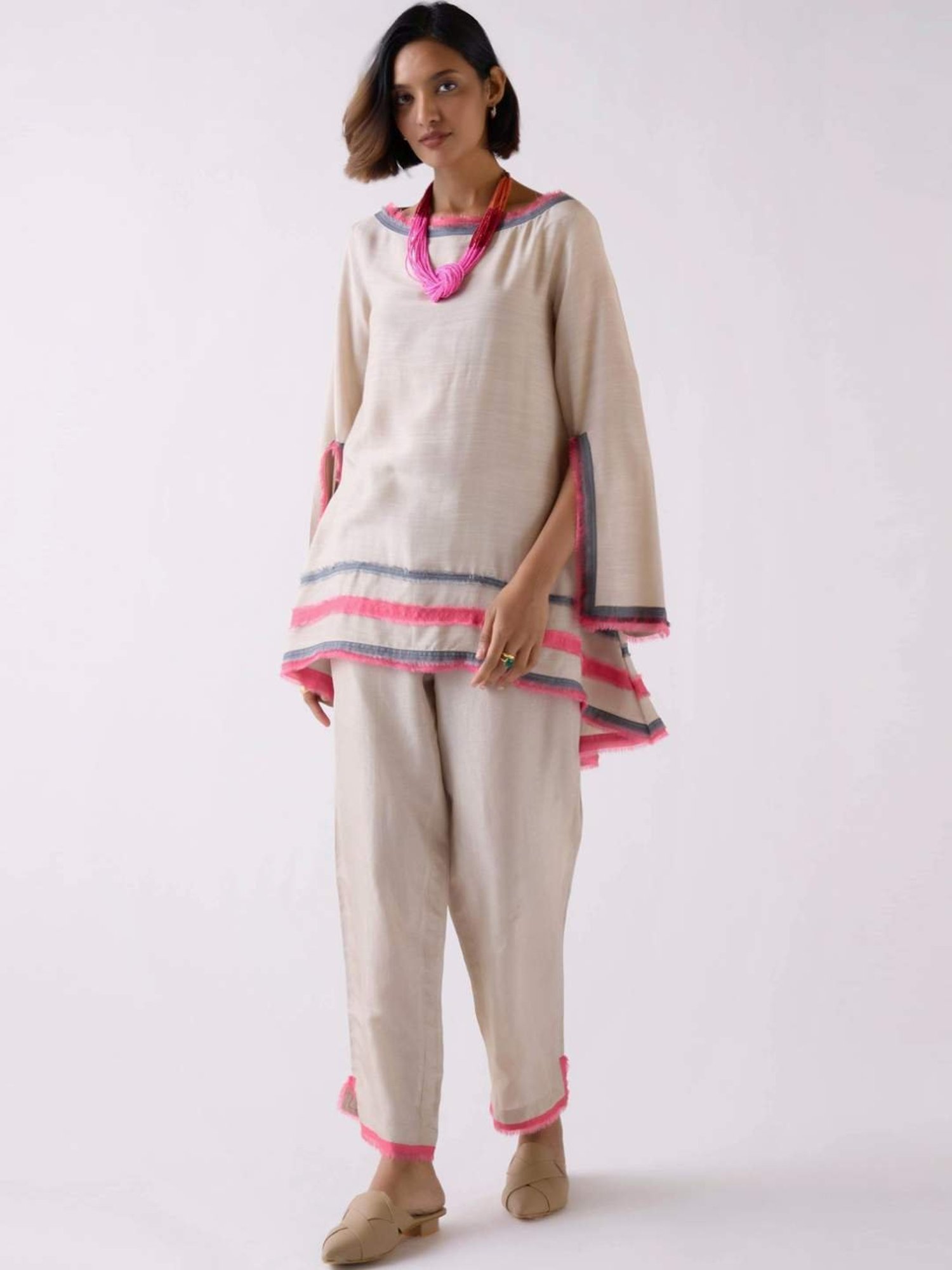 Basanti Kapde aur Koffee Pink Tunic with Pant