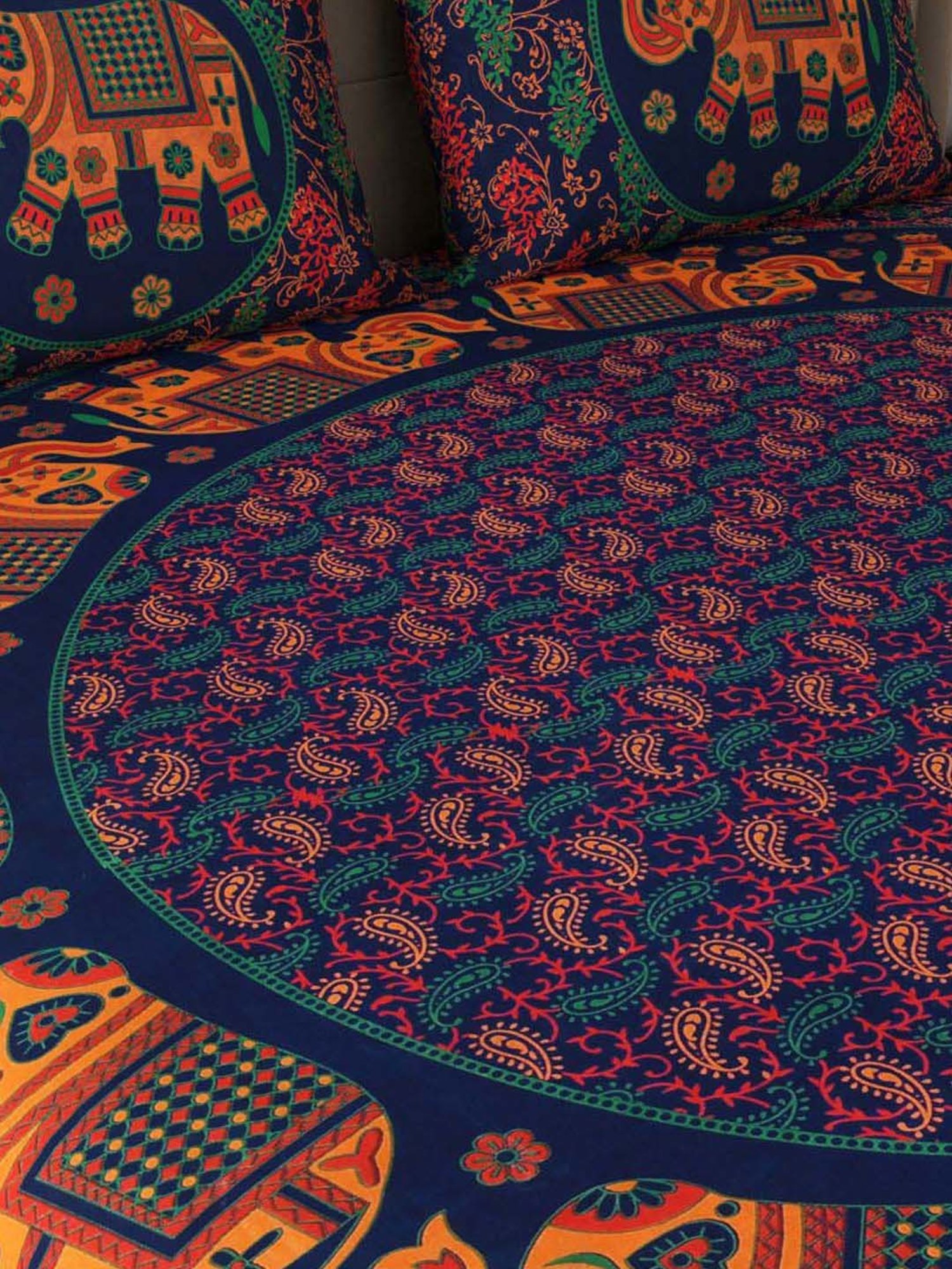 JaipurFabric Navy 100% Pure Cotton 180 TC Double Bedsheet with 2 Pillow Covers