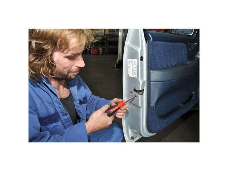 KLEIN TOOLS 32559 Phillips, Slotted Bit 9 in, Drive Size: 1/4 in, 5/16 in ,