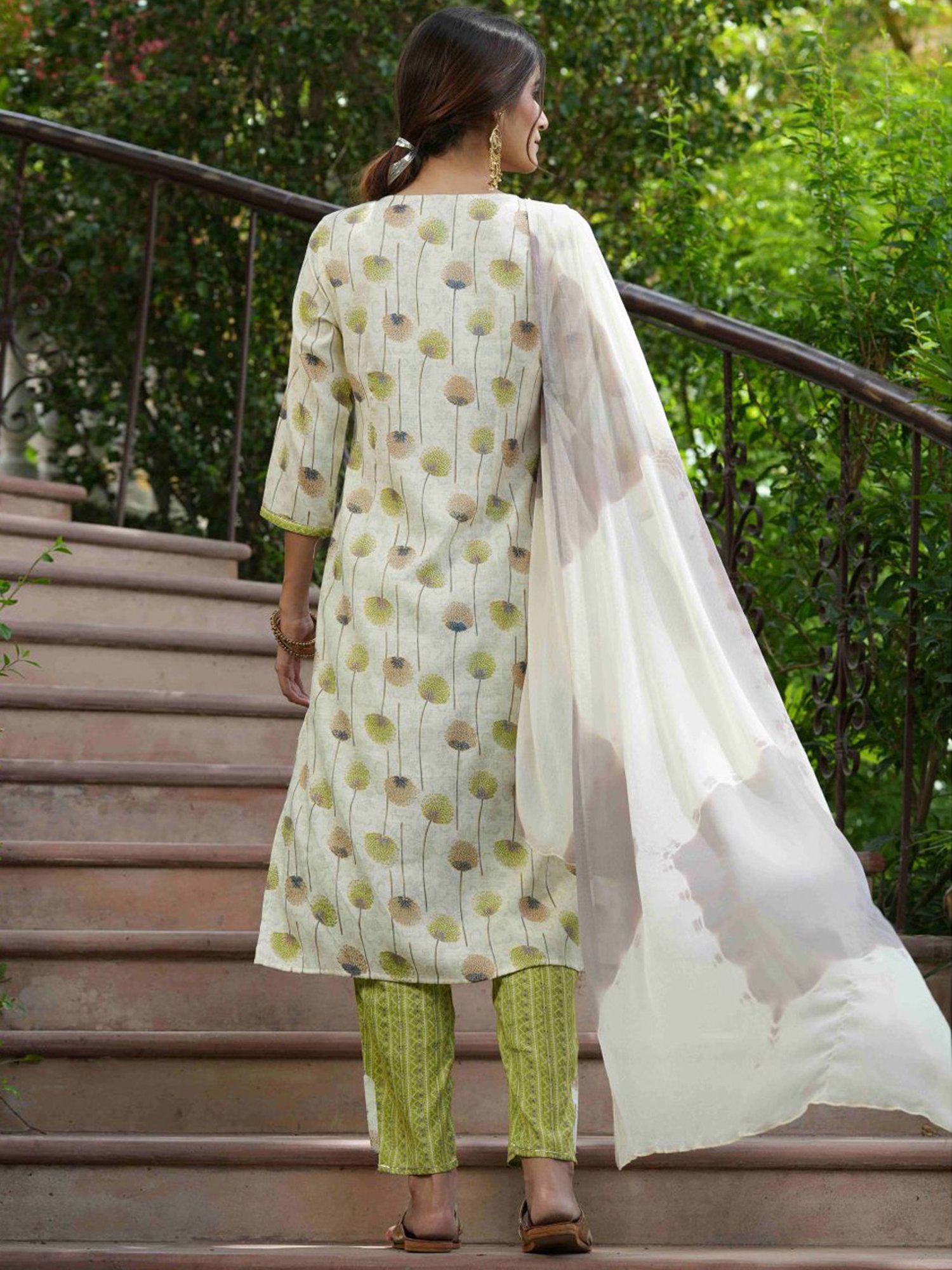 Juniper Green Floral Printed Rayon Slub Kurta Pants & Tie & Dye Chiffon Dupatta Set
