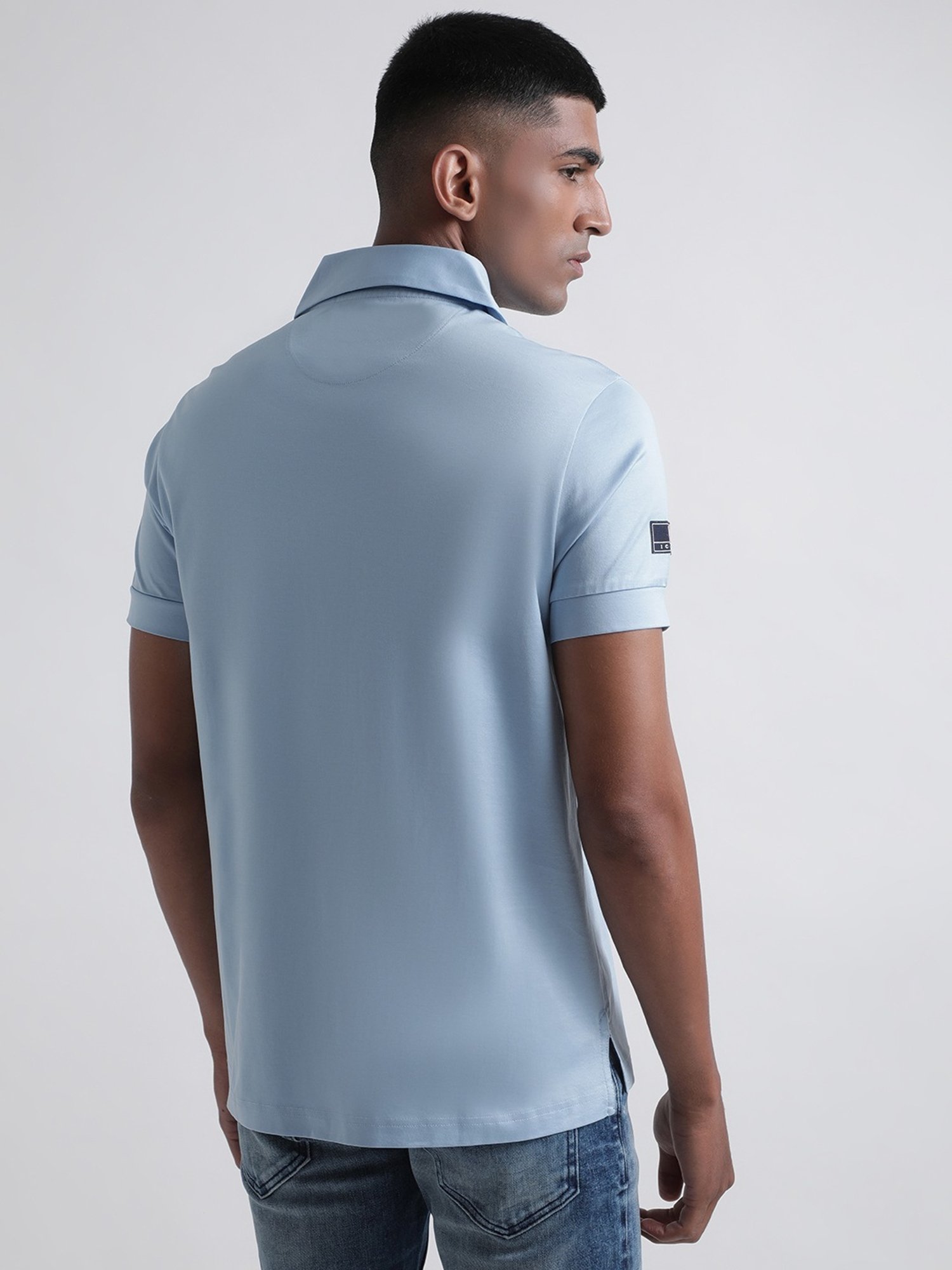 Iconic Men Solid Regular Fit Cotton T-shirt