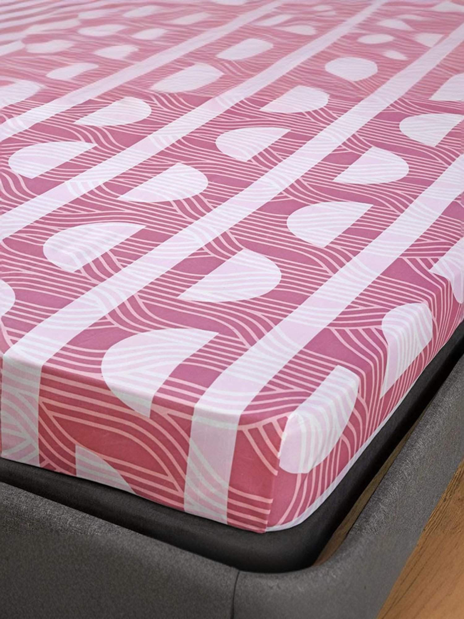 @Home Ammara Red 90 GSM Polyester Double Bedsheet with 2 Pillow Covers