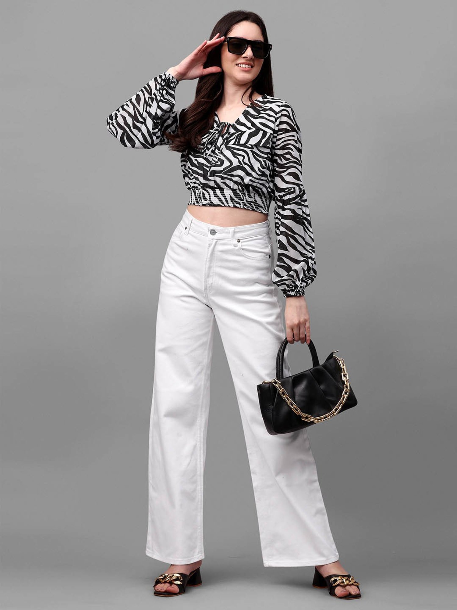 MASAKALI.CO Black & Off White Animal Print Crop Top