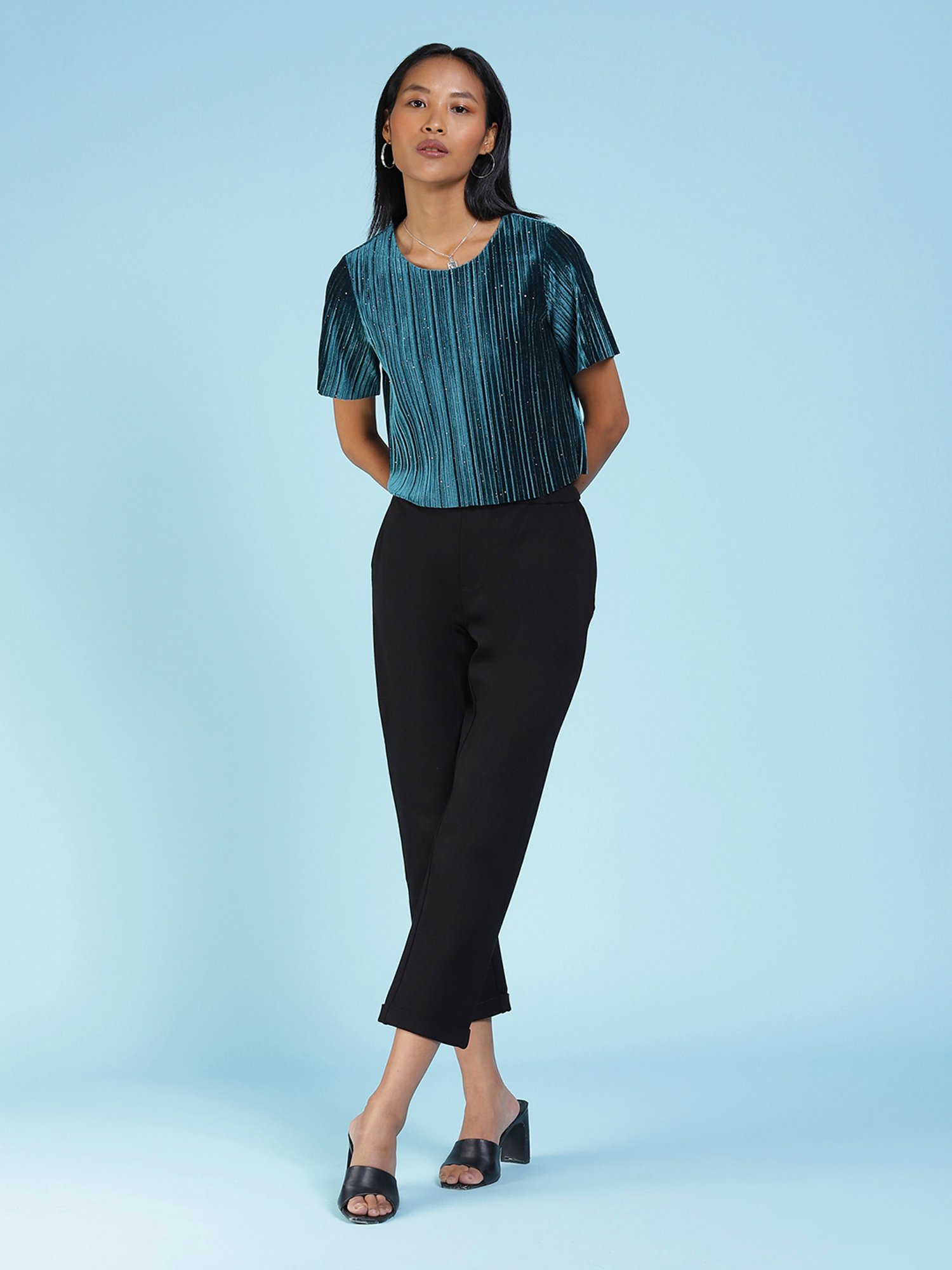 Label Ritu Kumar Teal Top