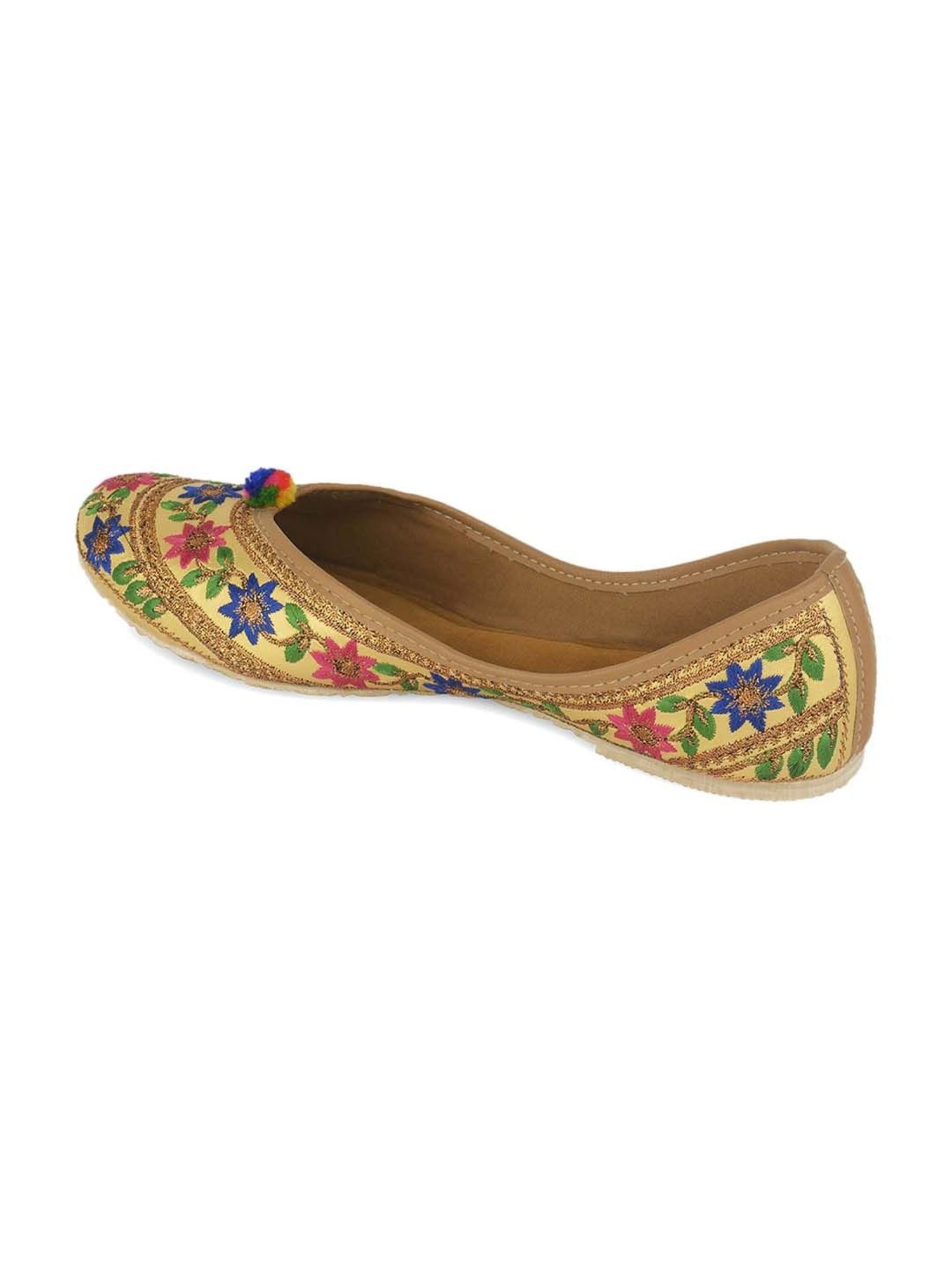 Desi Colour Women's Multicoloured Ethnic Juttis
