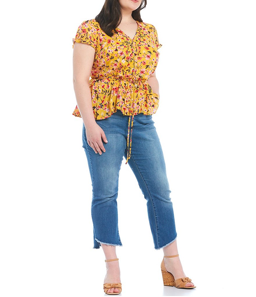 Jessica Simpson Plus Size Golden Rod Acrylic Floral V-Neck Short Sleeve Ruffle Trim Peplum Top