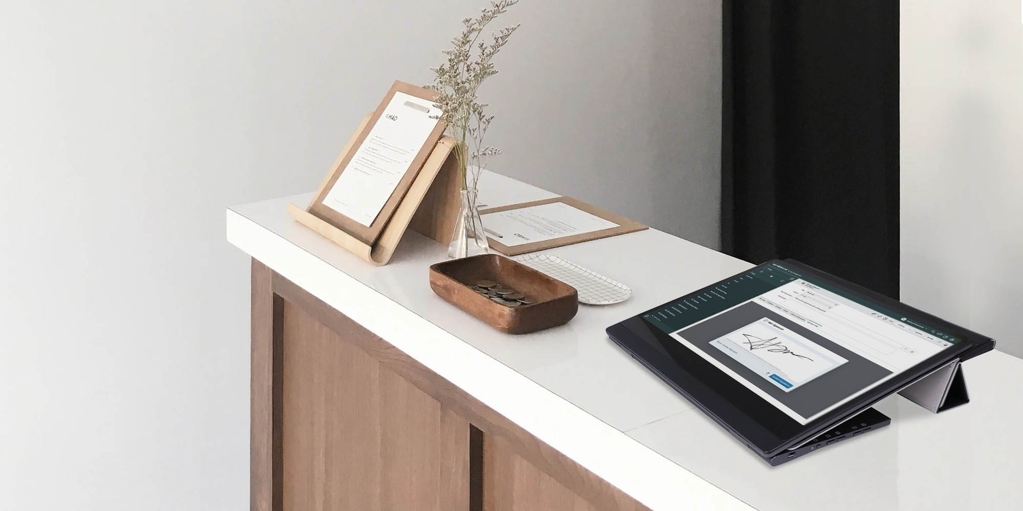 GeChic M505T / M505I Folding Sleeve(15A3) stand, smart cover, carrying case for portable monitor, laptop, anti-scratch screen protection