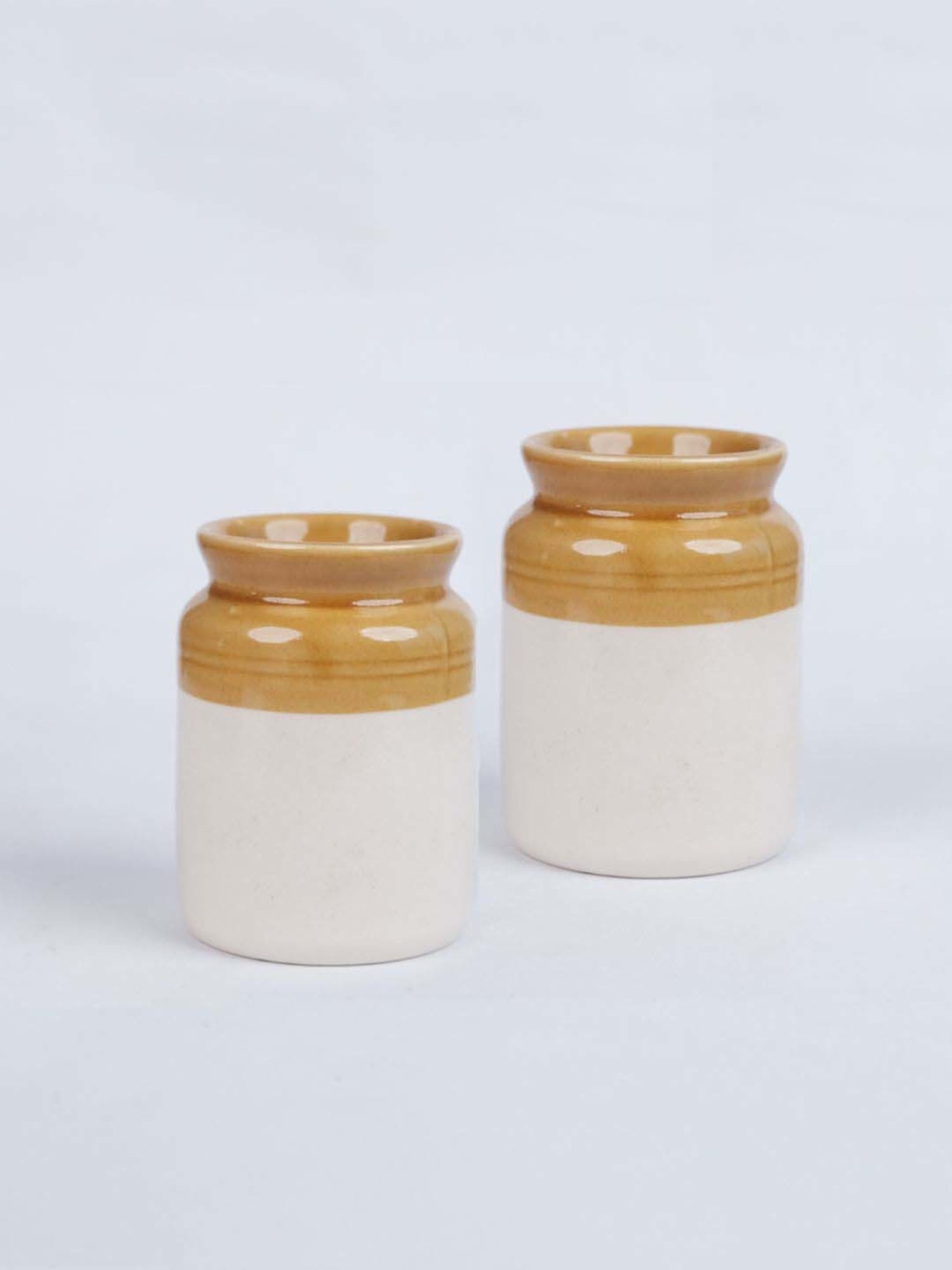 VarEesha Off-White Ceramic Barni Shaped Vases (0.5 L) - Set of 2