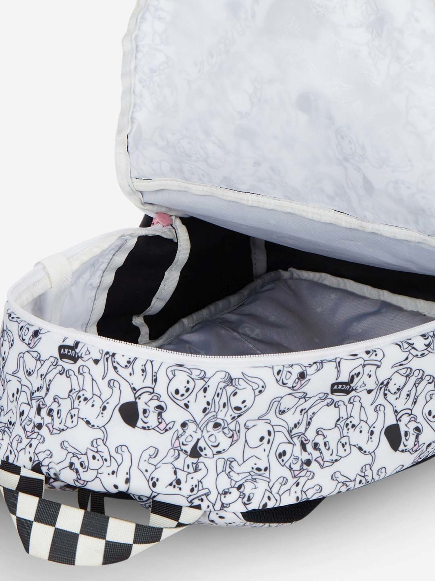 Wiki 18.5 Ltrs White & Black Medium Backpack