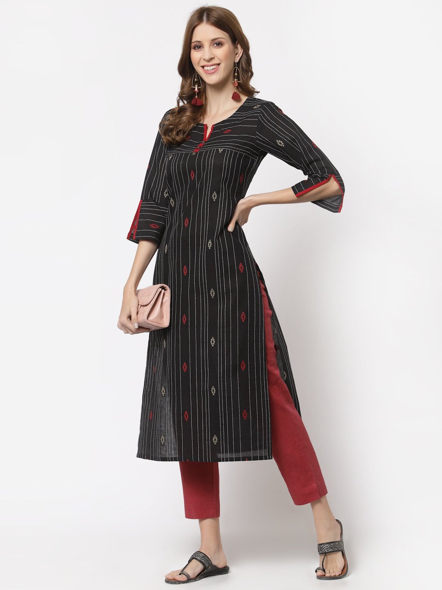 Kami Kubi Black Embroidered Straight Kurta
