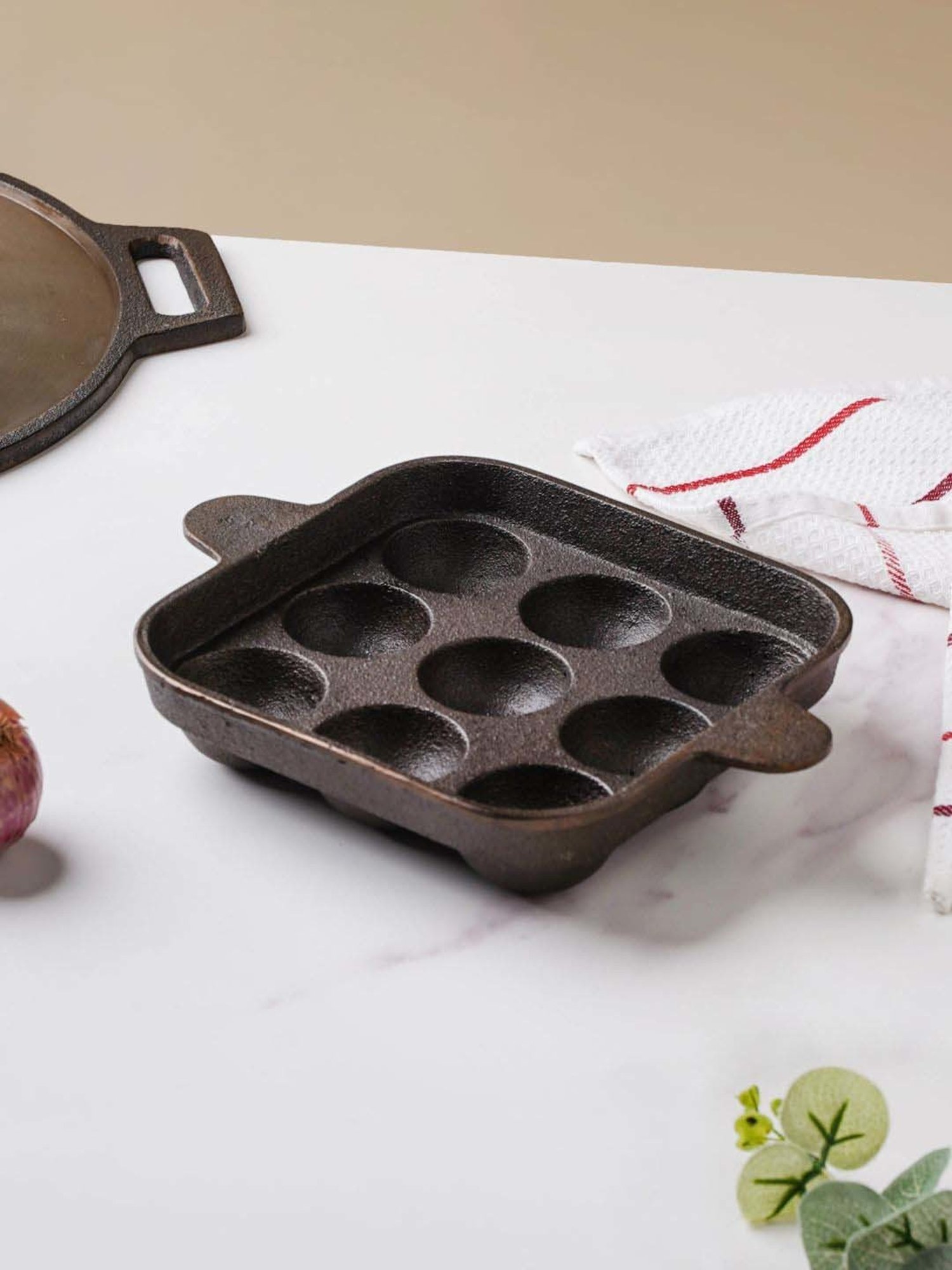 Butterfly Silver Stainless Steel Standard Idli Maker With Friendly Cooker