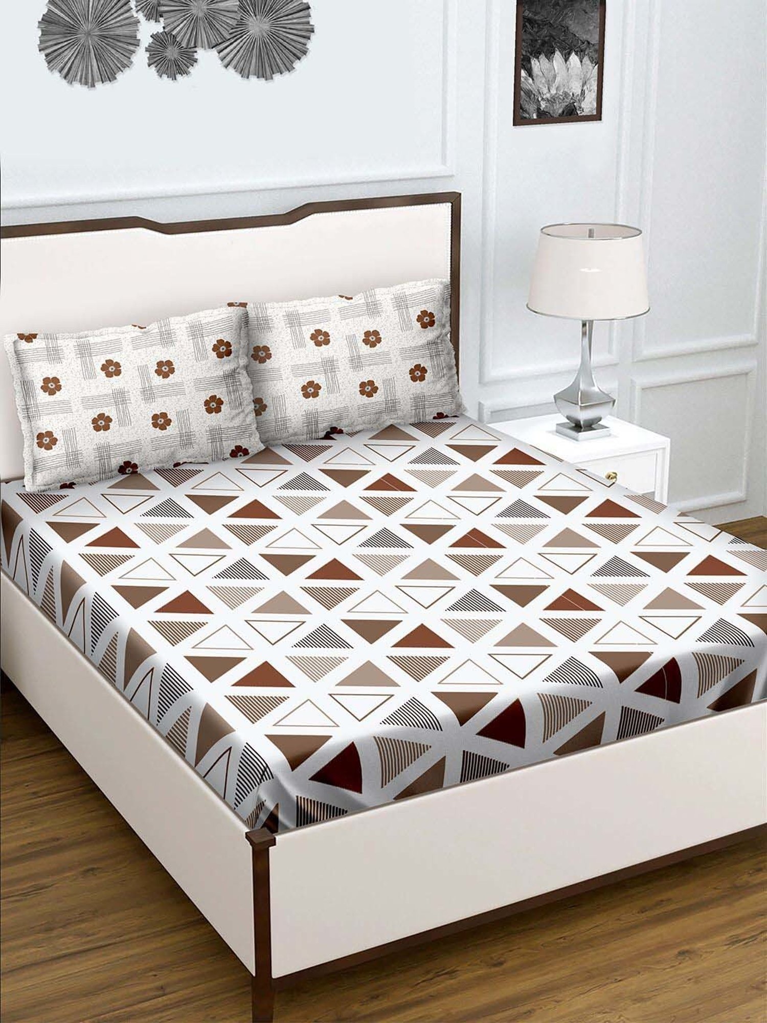 BELLA CASA Genteel Geometric Brown & White 180 TC Cotton King Bedsheet with 2 Pillow Covers