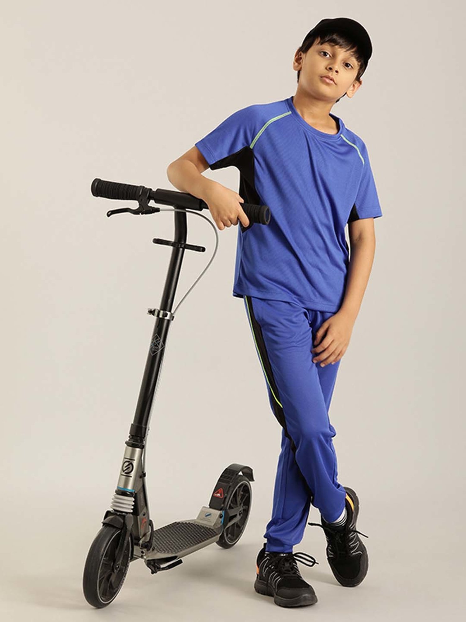 Indian Terrain Kids Blue Regular Fit Trackpants