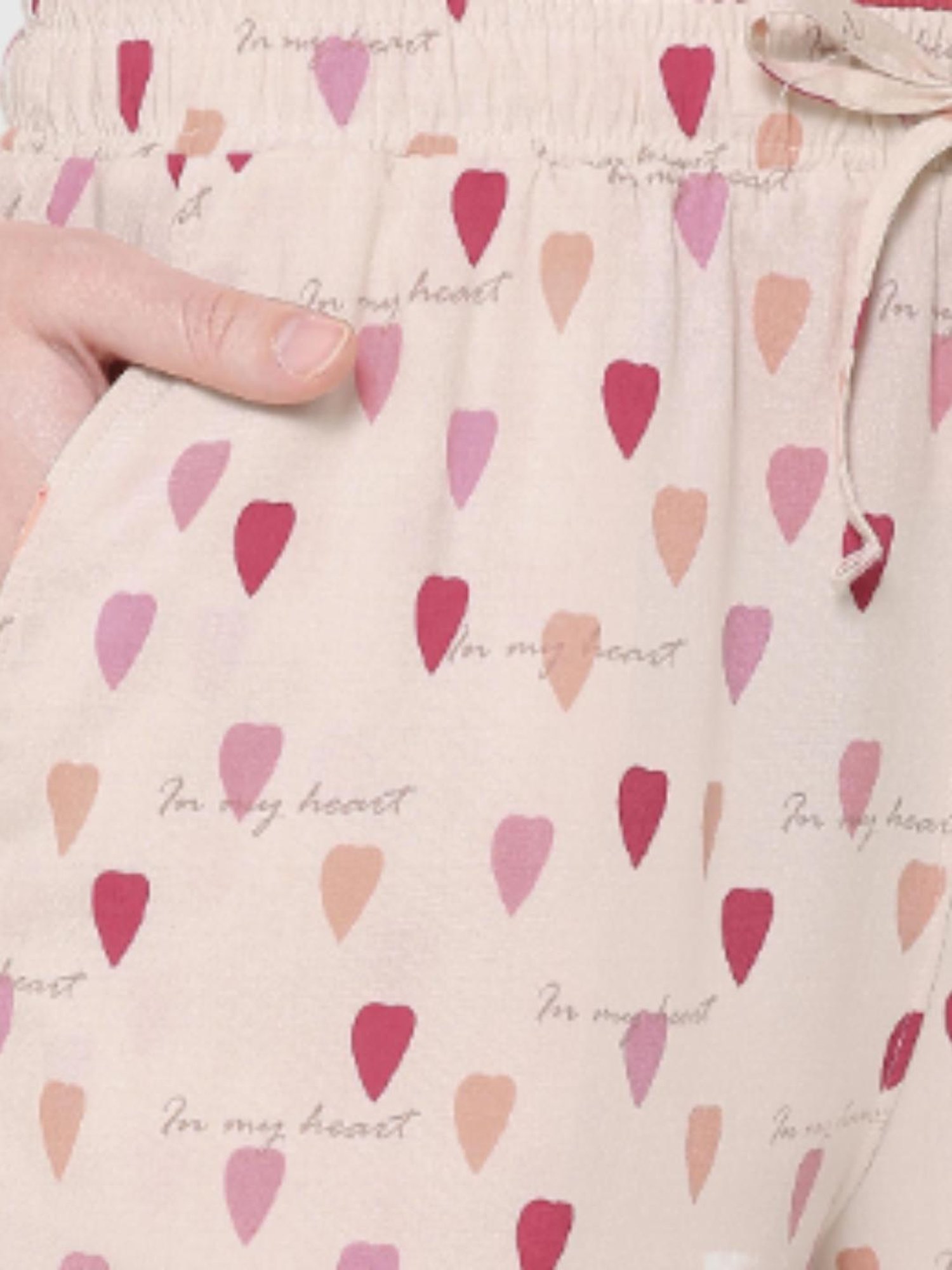 Soie Peach Heart Print Night Shorts