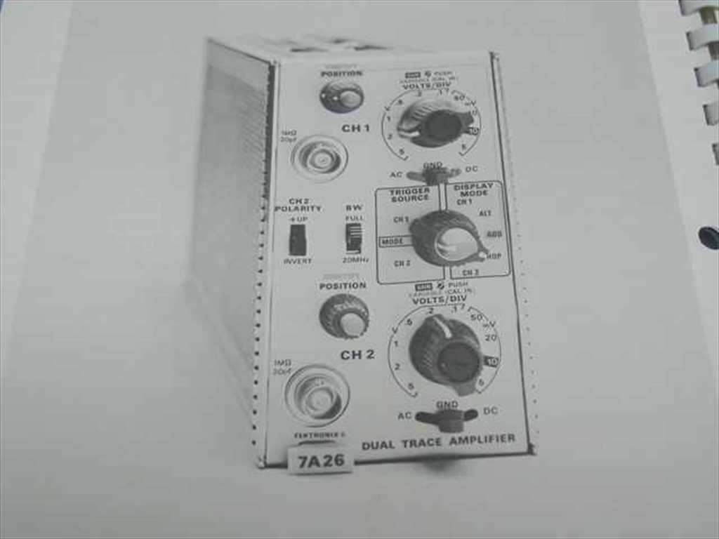 Tektronix 070-1484-01  7A26 Dual Trace Amplifier Instruction Manual
