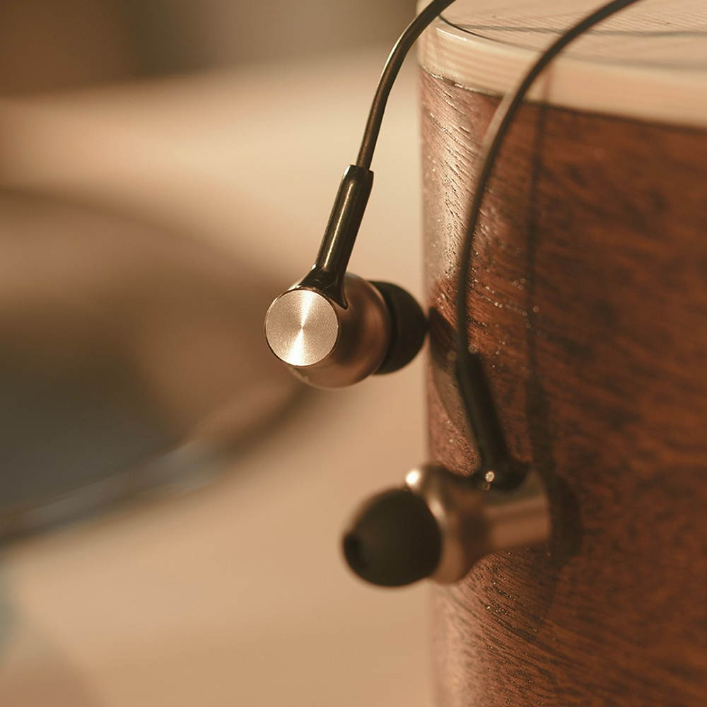 QTEJ02JY Pro High Defination In-Ear Earphones Wired Headset