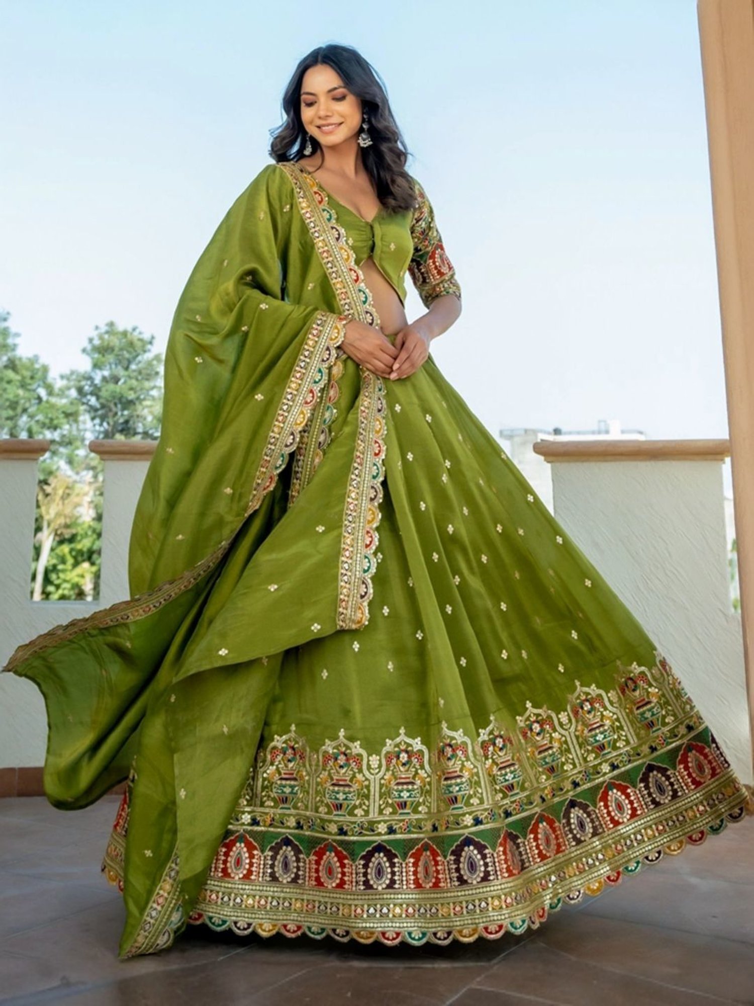 HOUSE OF JAMOTI Green Embroidered Lehenga Choli Set With Dupatta