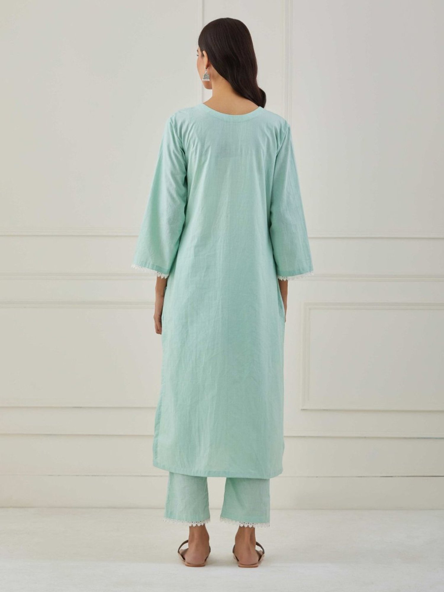 Priya Chaudhary Green Sudha Embroidered Cotton Kurta