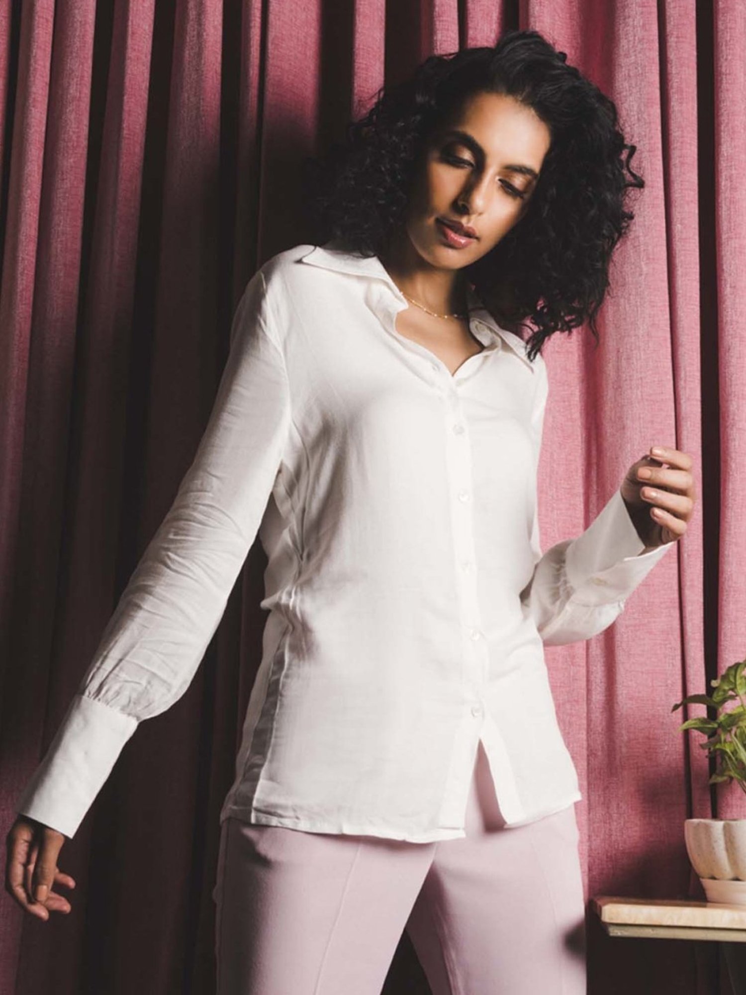 Qua White Luxe Fitted Shirt