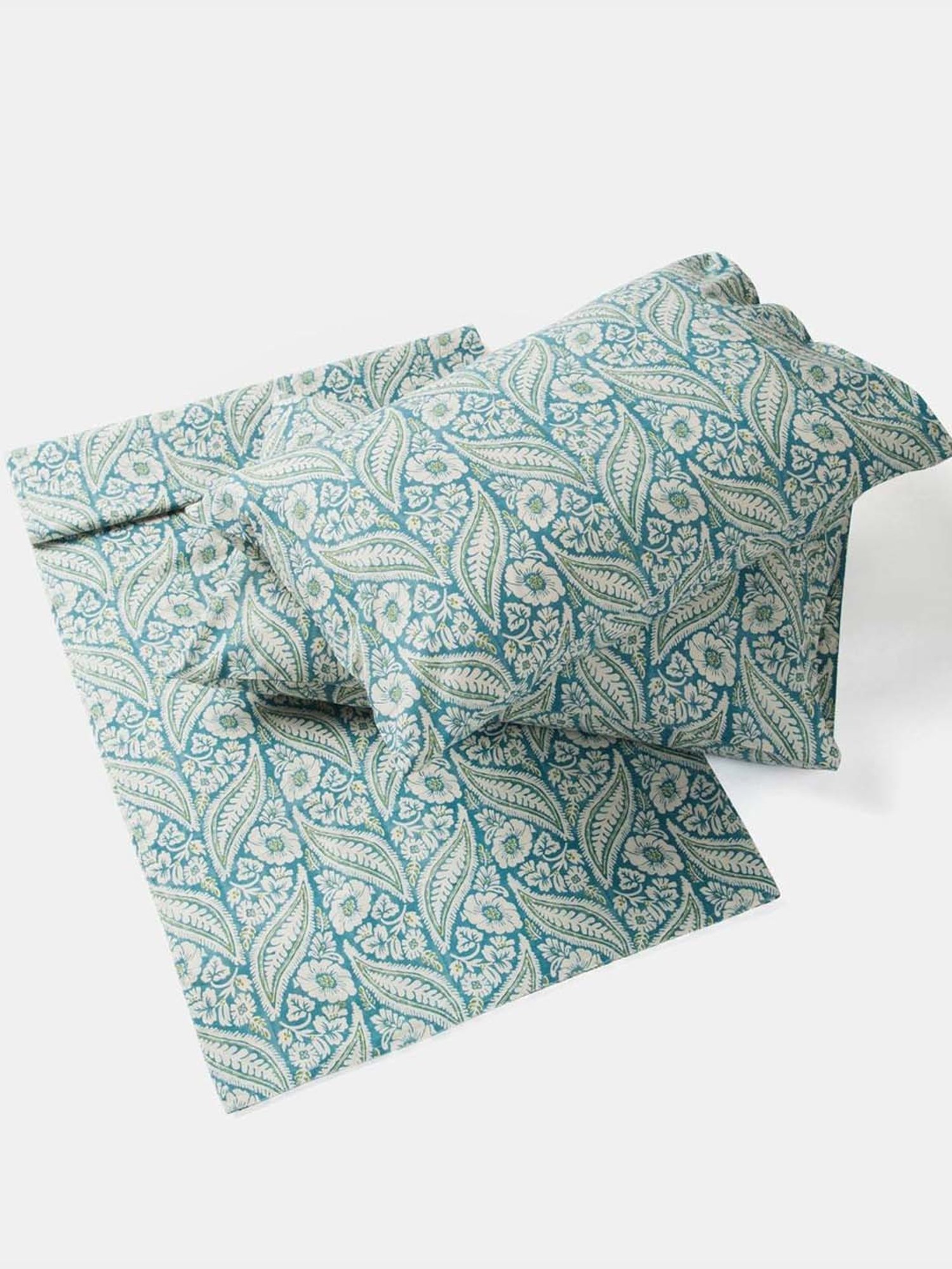 Fabindia Home Standalone Blue Cotton 118 TC Printed Double Bedsheet With 2 Pillow Cover