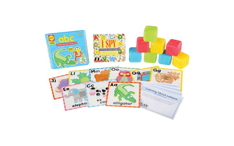 Kaplan Early Learning Learning about Letters Learning Kit  - Bilingual