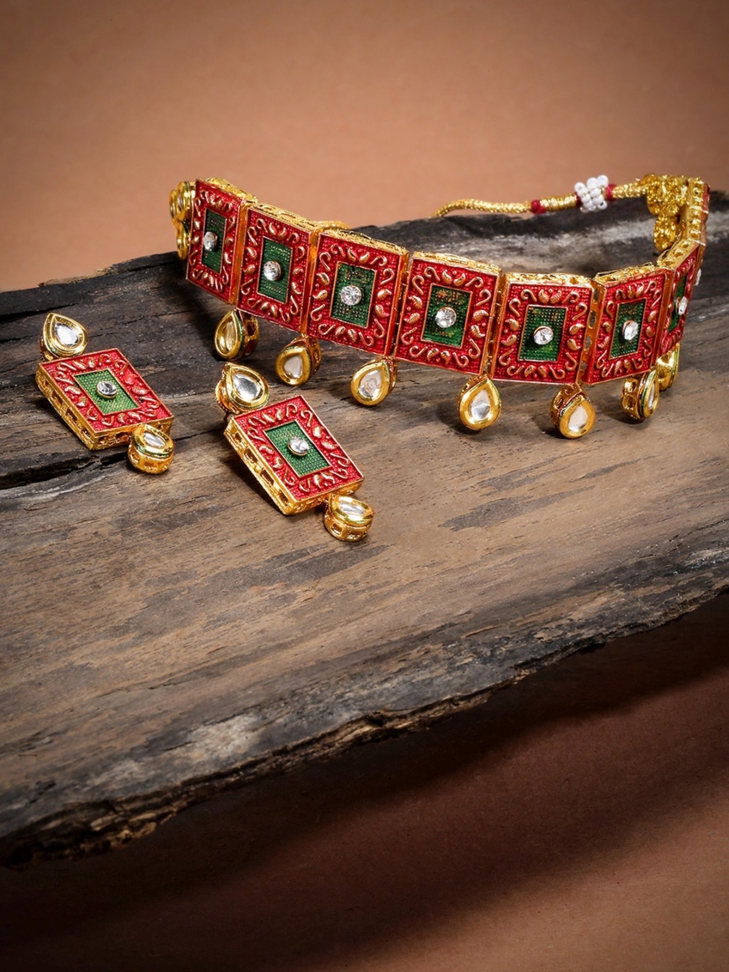 Sri Jagdamba Pearls White Alloy Classic Necklace & Earring Set