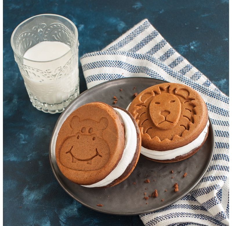 Nordic Ware Zoo Friends Pancake Pan