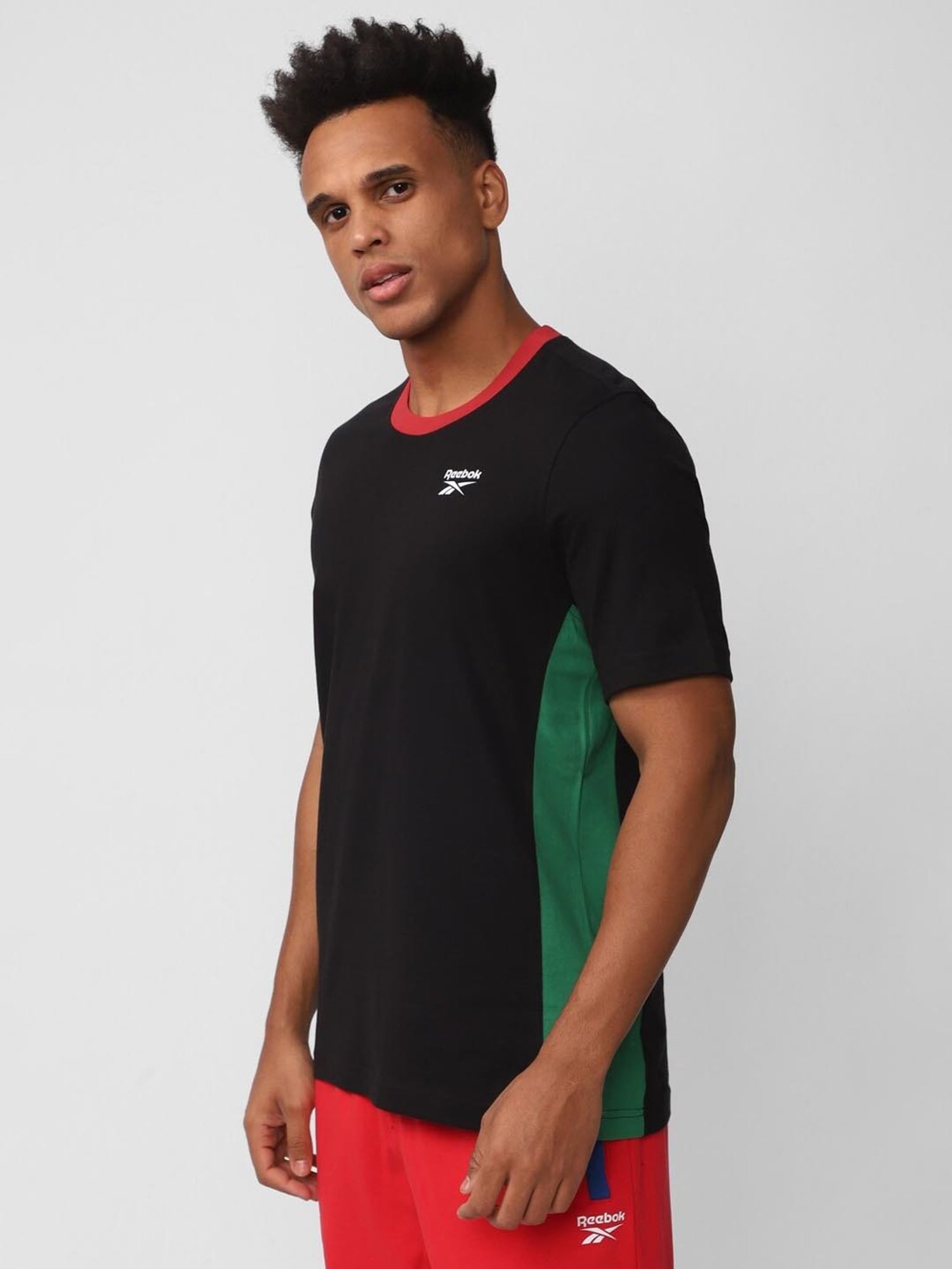 Reebok Black Cotton Slim Fit Printed T-Shirt